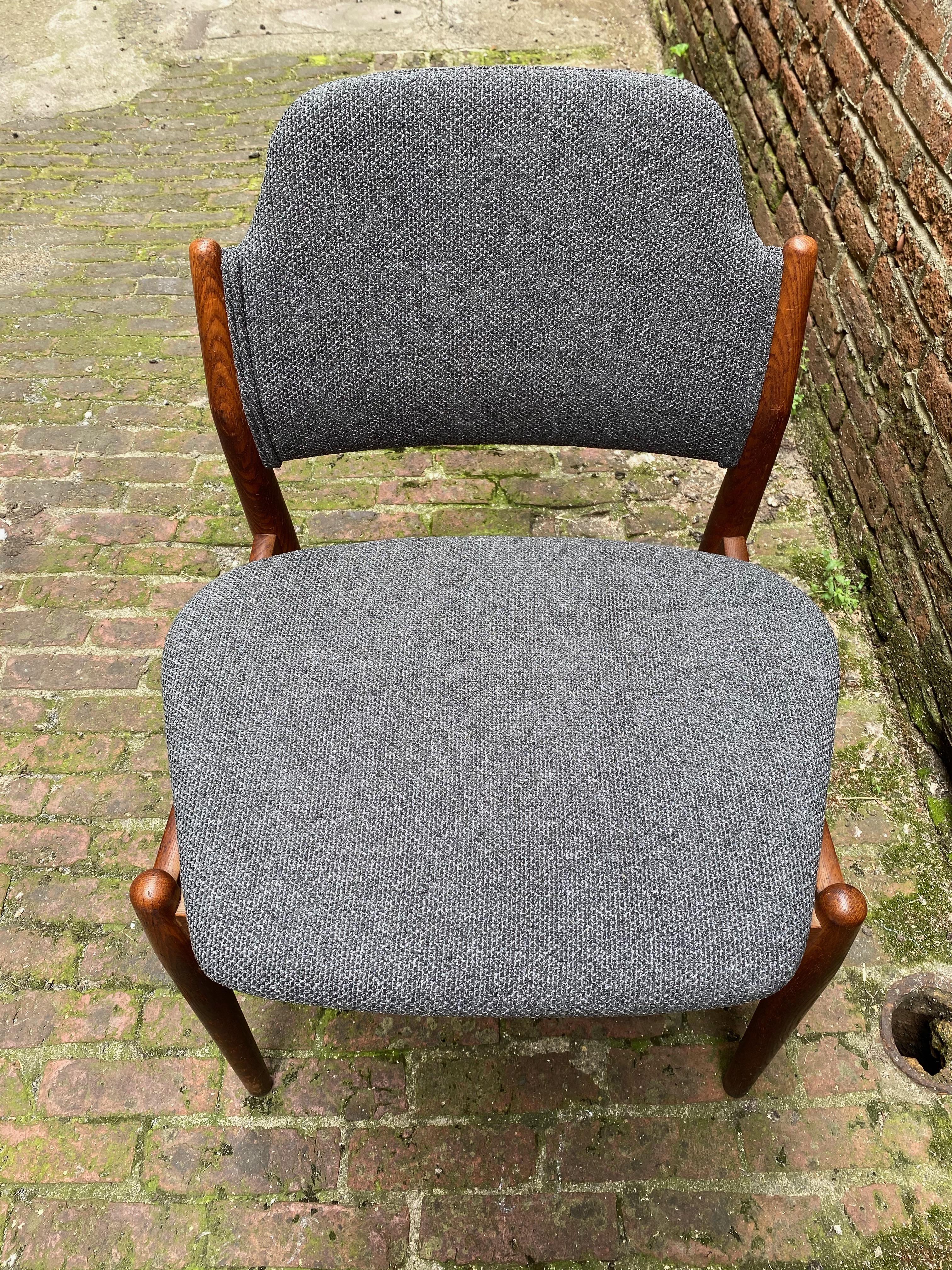 Upholstery Arne Vodder Sibast Møbler Model 62 Oak Side Chair