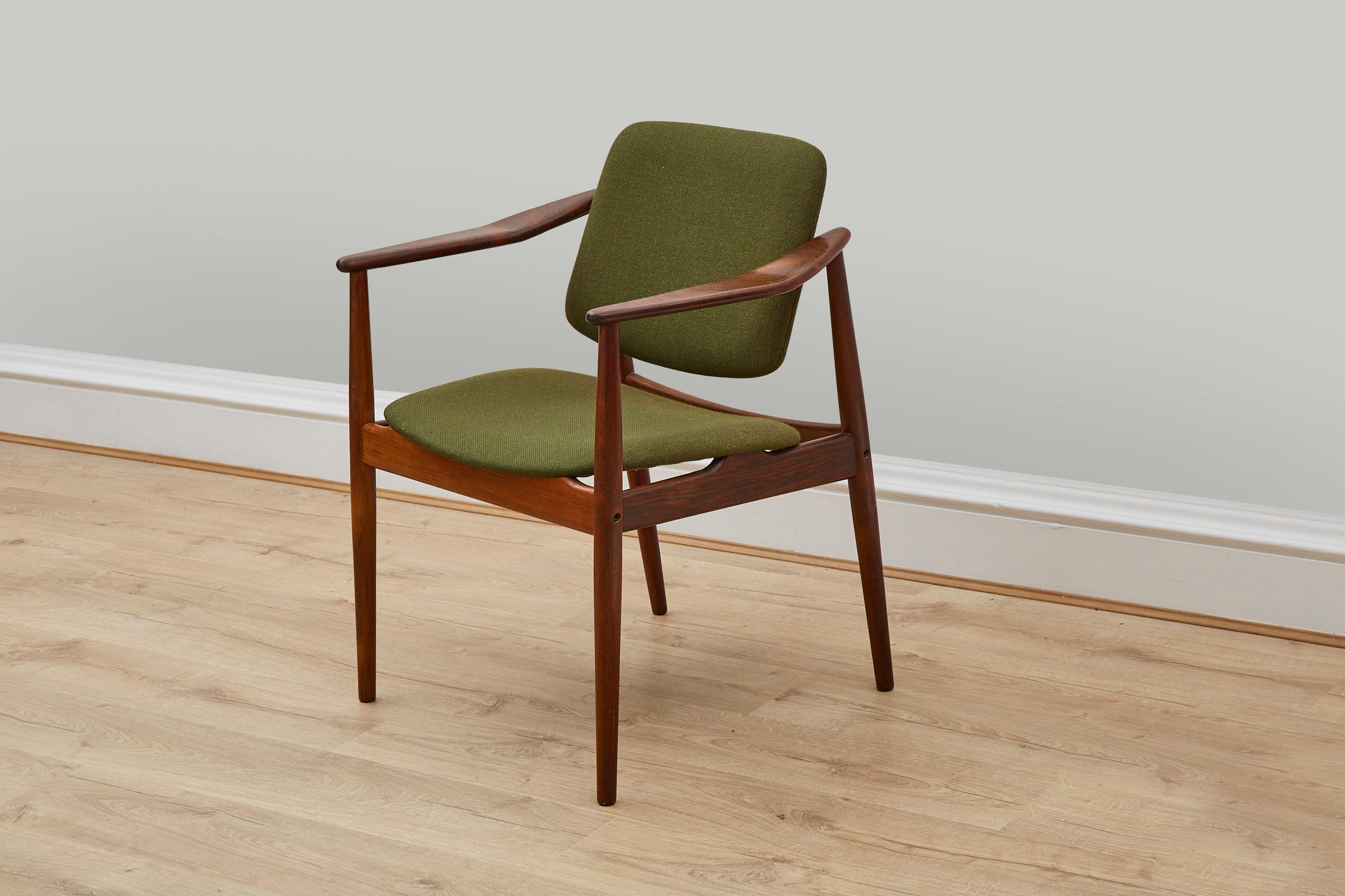 Arne Vodder Side Chair/Desk Chair in Rosewood 1960's In Good Condition In London, GB