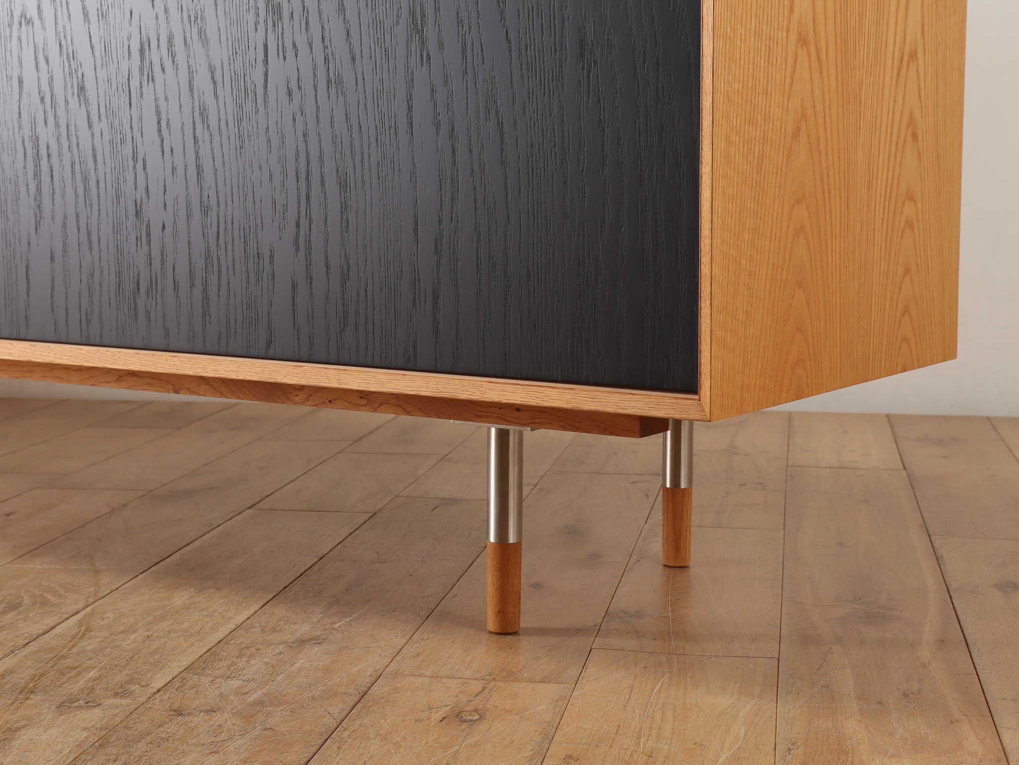 Credenza Arne Vodder in Oak con ante reversibili in vendita 10