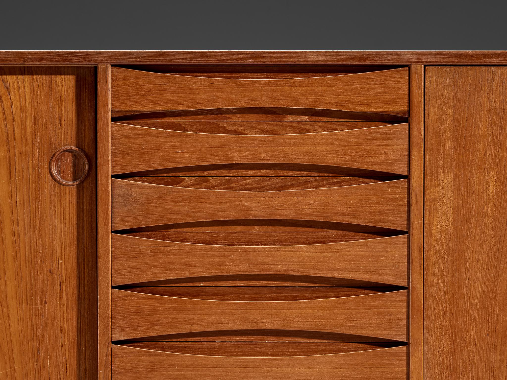 Credenza Arne Vodder in teak con ante reversibili in vendita 4