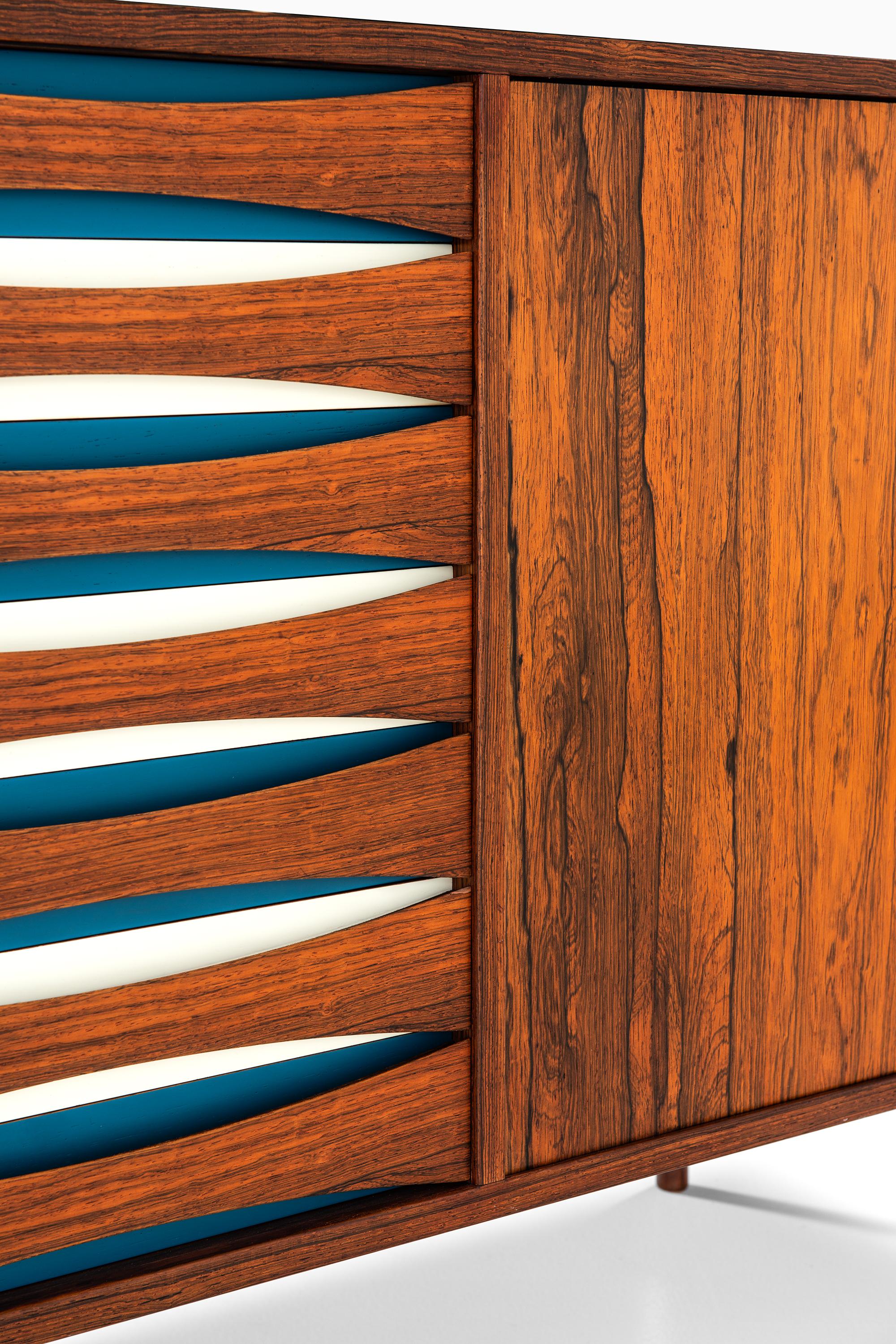 Arne Vodder Sideboard Model 29A Produced by Sibast Møbelfabrik in Denmark 2