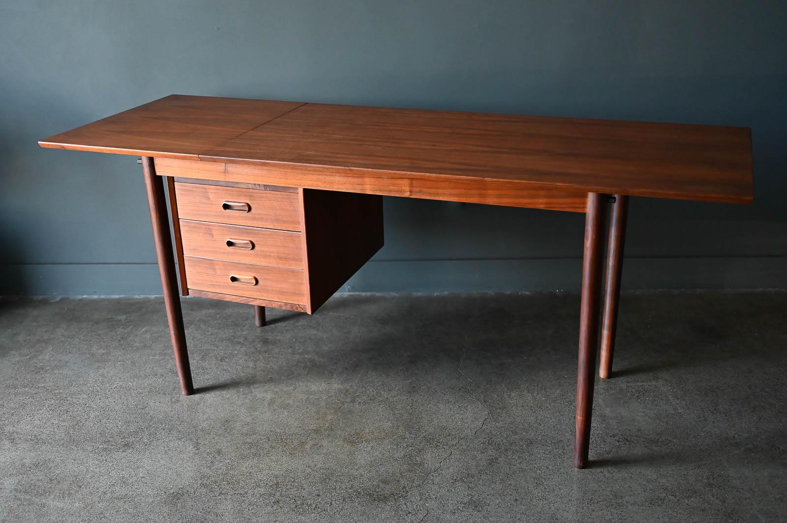 Arne Vodder Sliding Drawer Desk with Drop Leaf, ca. 1965 2