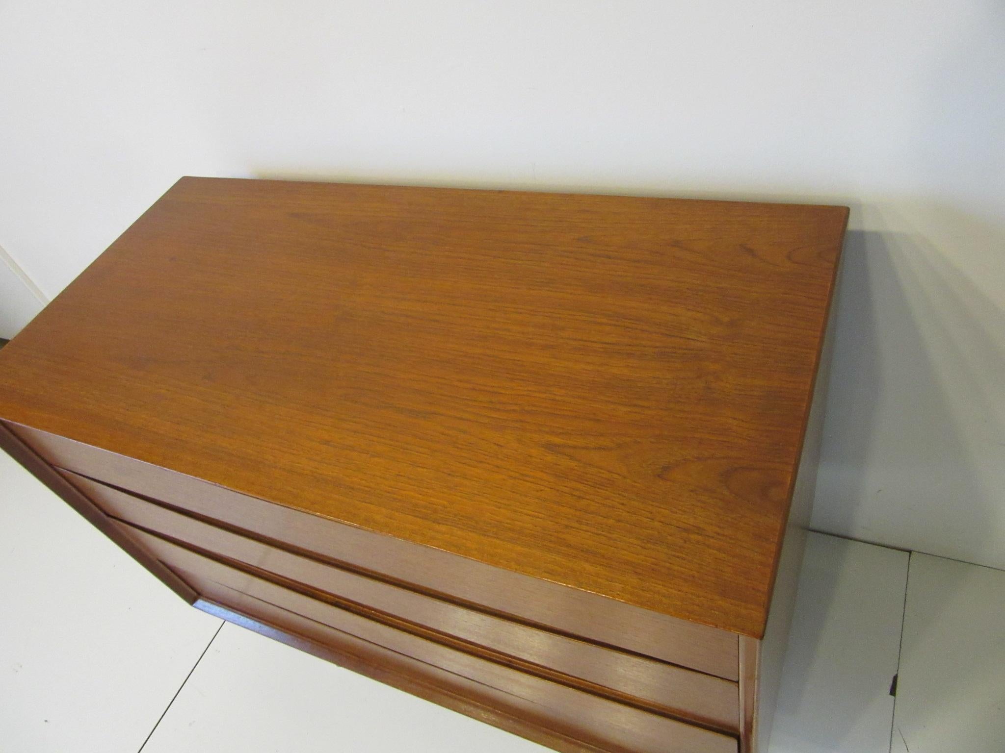 20th Century Arne Vodder Small Dresser for Sibast, Denmark