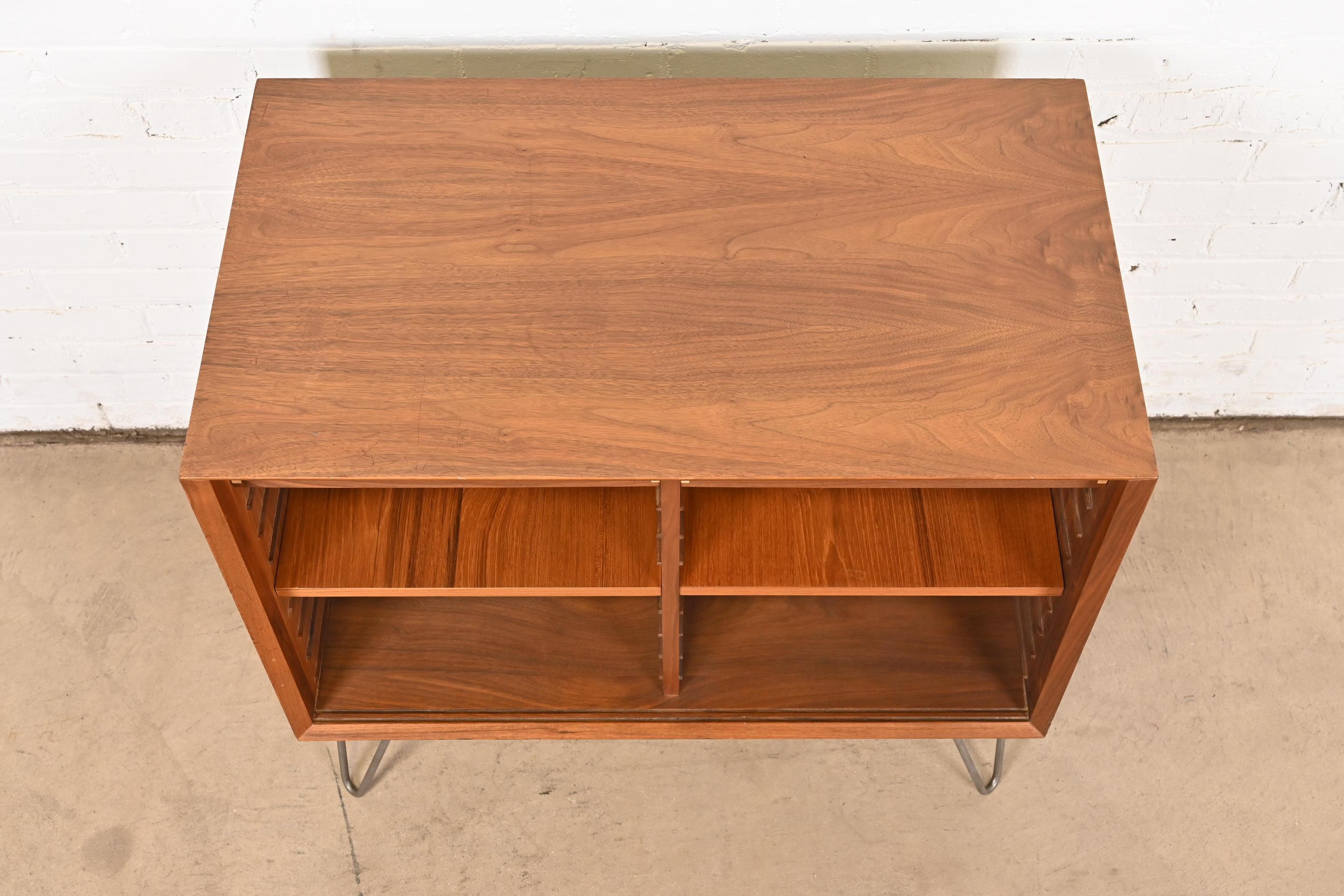 Arne Vodder Style Danish Modern Walnut Bookcase or Record Cabinet, Circa 1960s 6