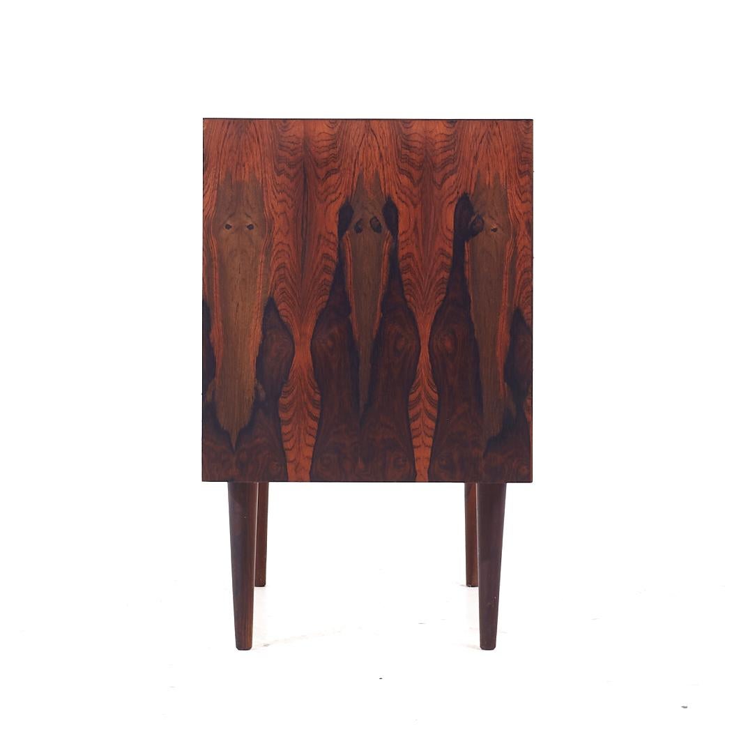Arne Vodder Style Mid Century Danish Rosewood Lowboy Dresser In Good Condition In Countryside, IL