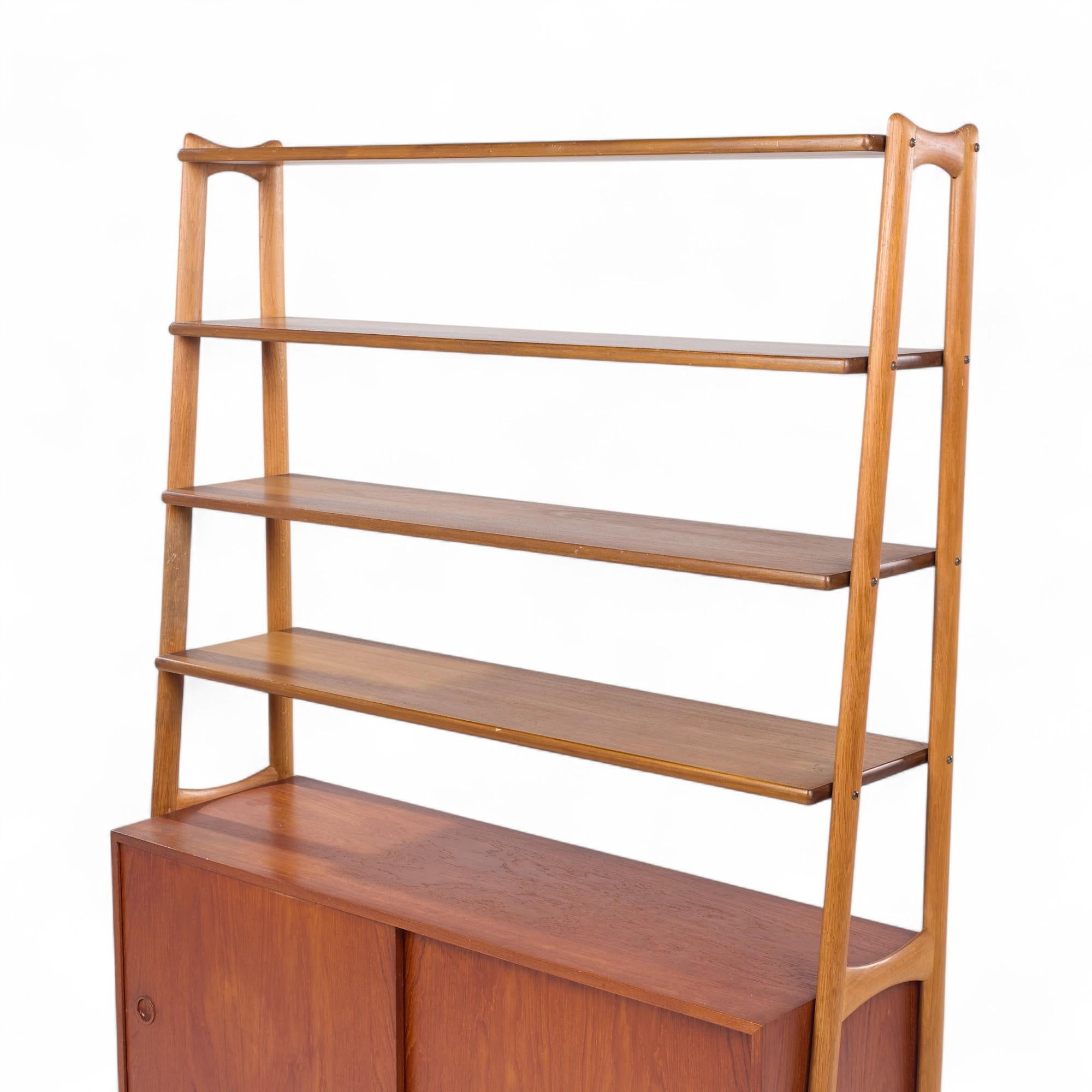 Arne Vodder Style Mid Century Danish Teak Book Shelf Credenza For Sale 2