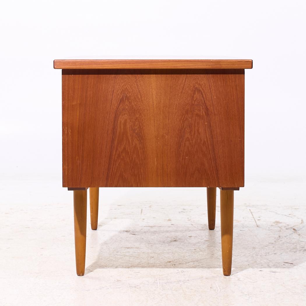 Arne Vodder Style Mid Century Danish Teak Desk For Sale 1