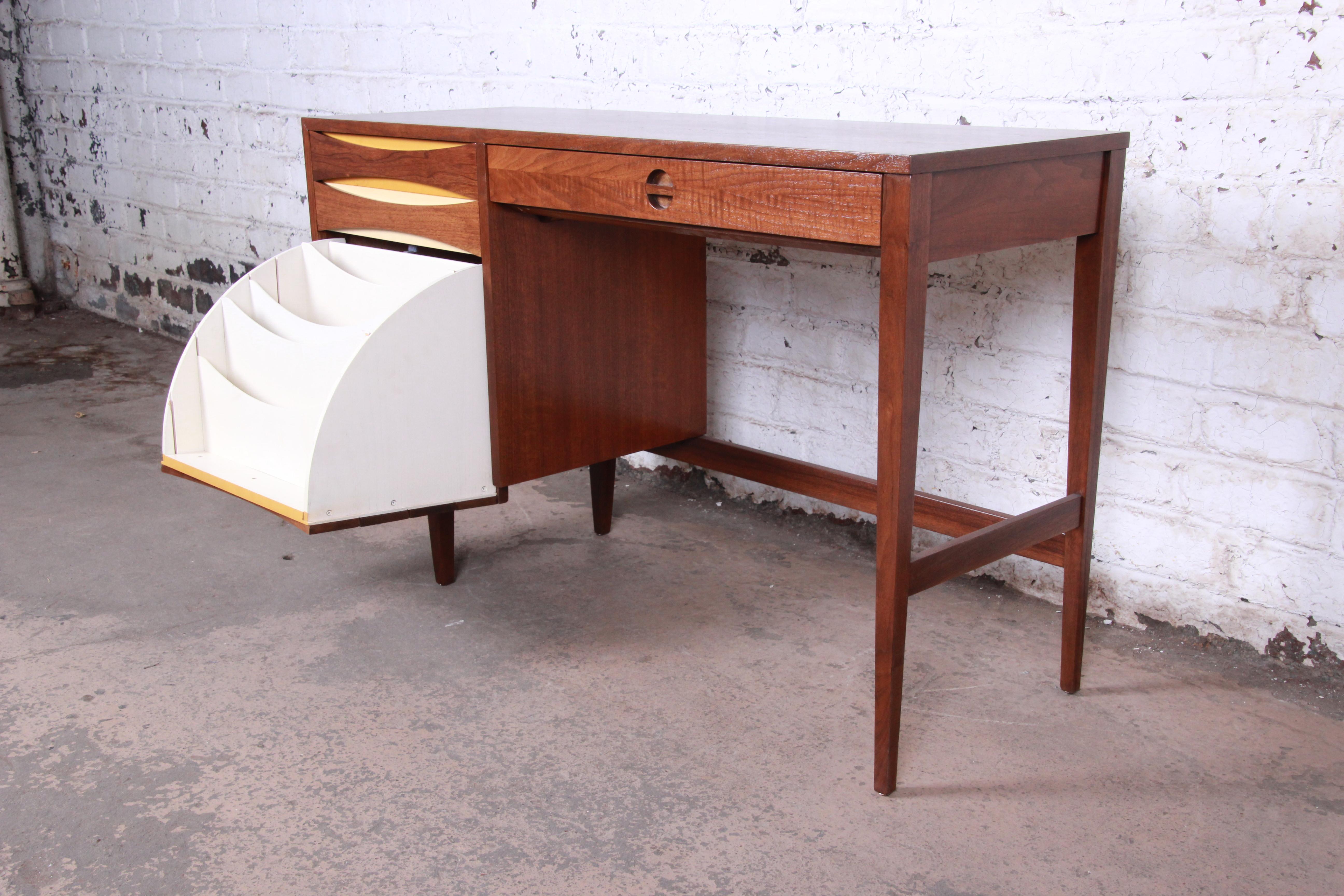 Arne Vodder Style Mid-Century Modern Walnut Desk, Newly Restored 2