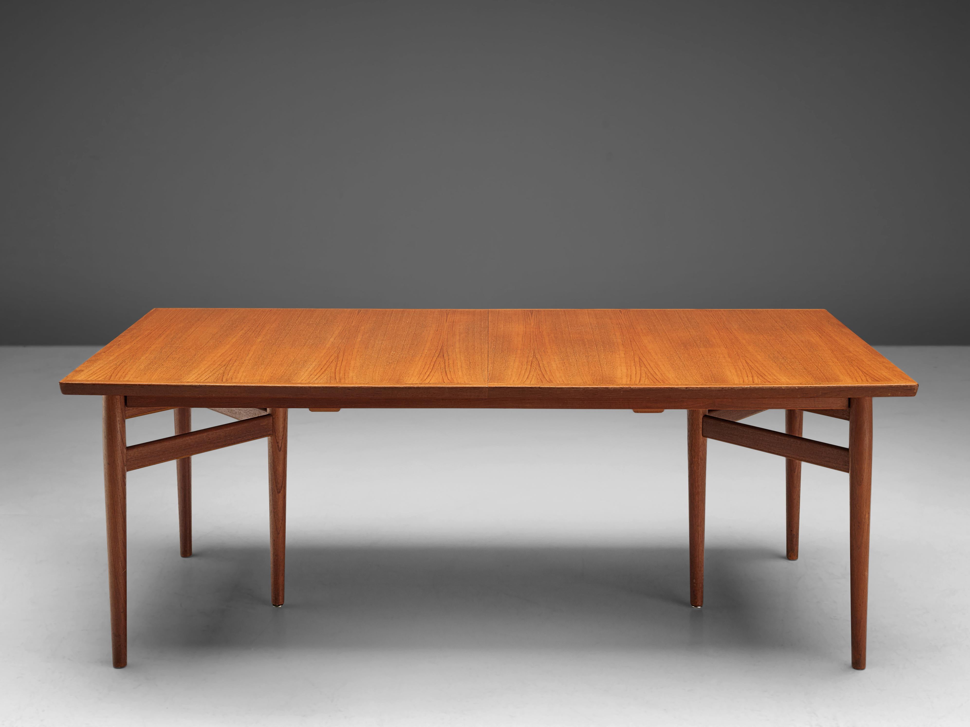 Arne Vodder for Sibast, dining room/conference table, teak, Denmark, 1960s.  

This large dining room- or conference table by Arne Vodder is a true example of the combination of slender and organic design with rounded colors and excellent material