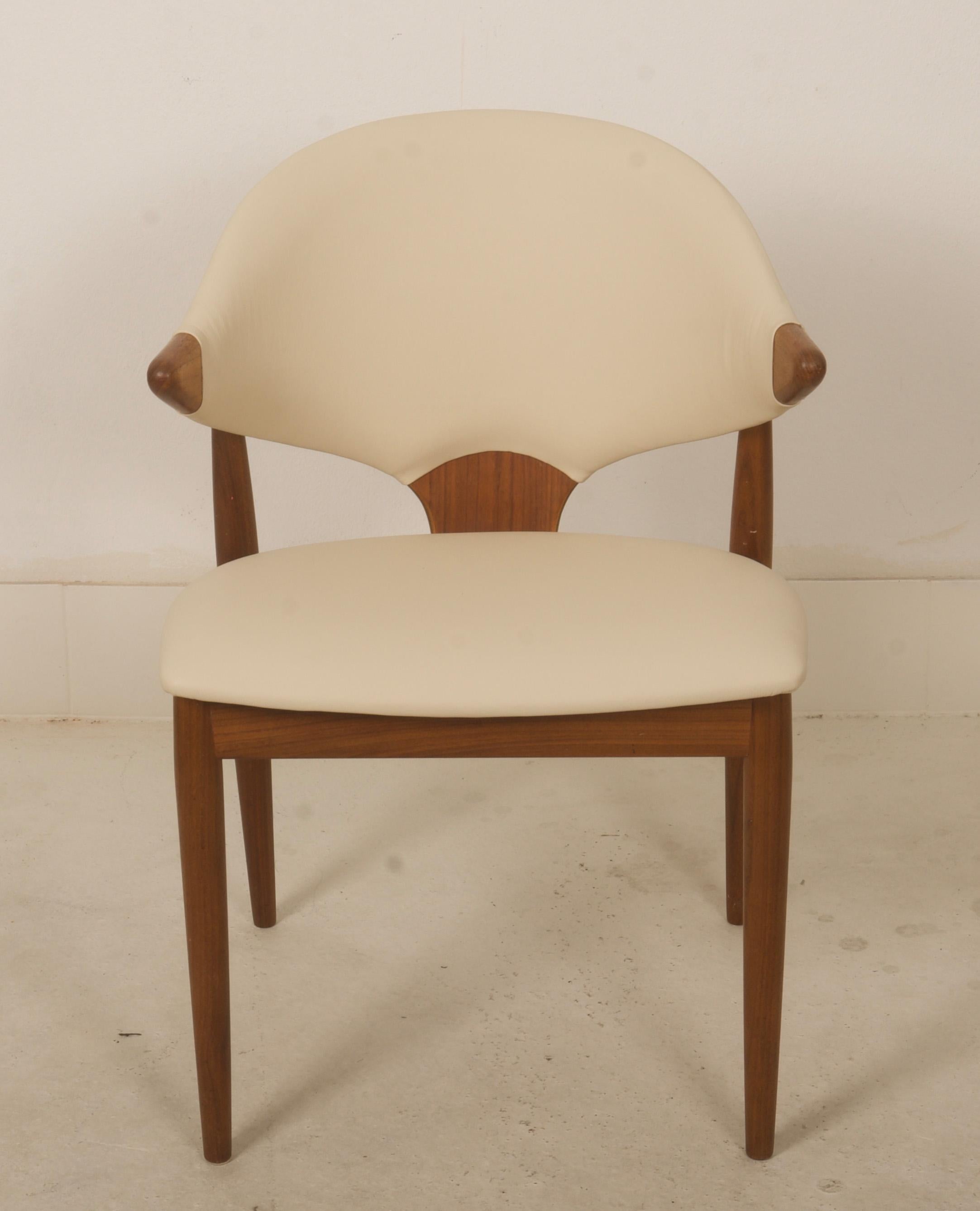 Scandinavo moderno Arne Vodder Poltrona in teak Modello 166 in vendita