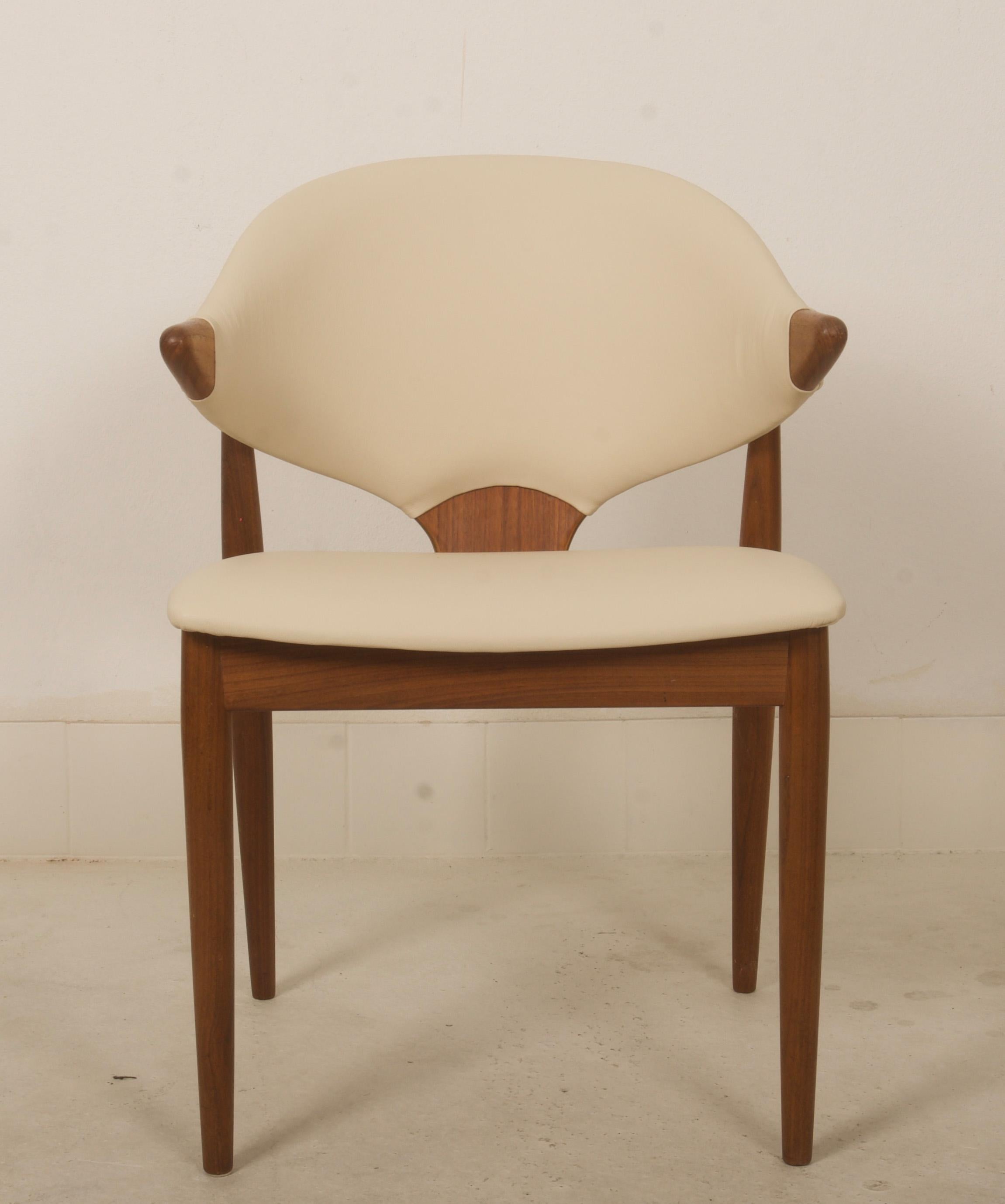 Danese Arne Vodder Poltrona in teak Modello 166 in vendita