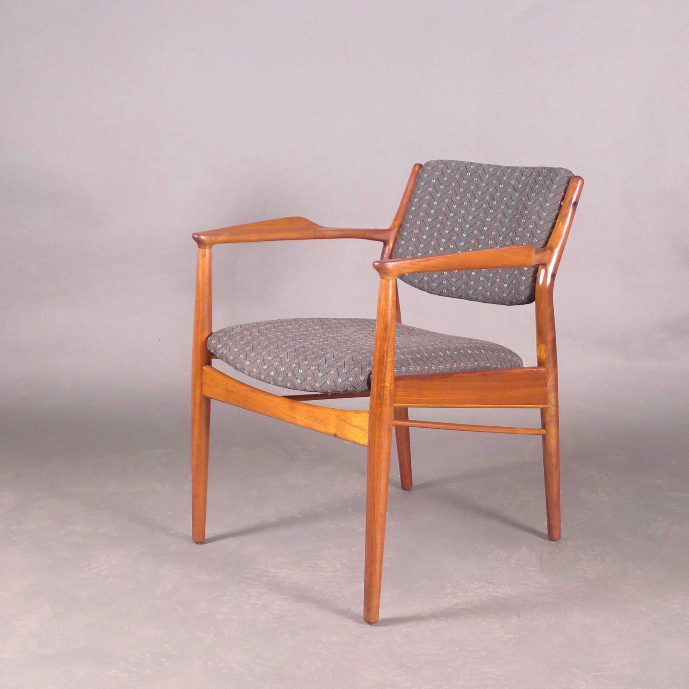 Upholstery Arne Vodder, Teak Armchair, model 51, made by Sibast, Denmark 1950s