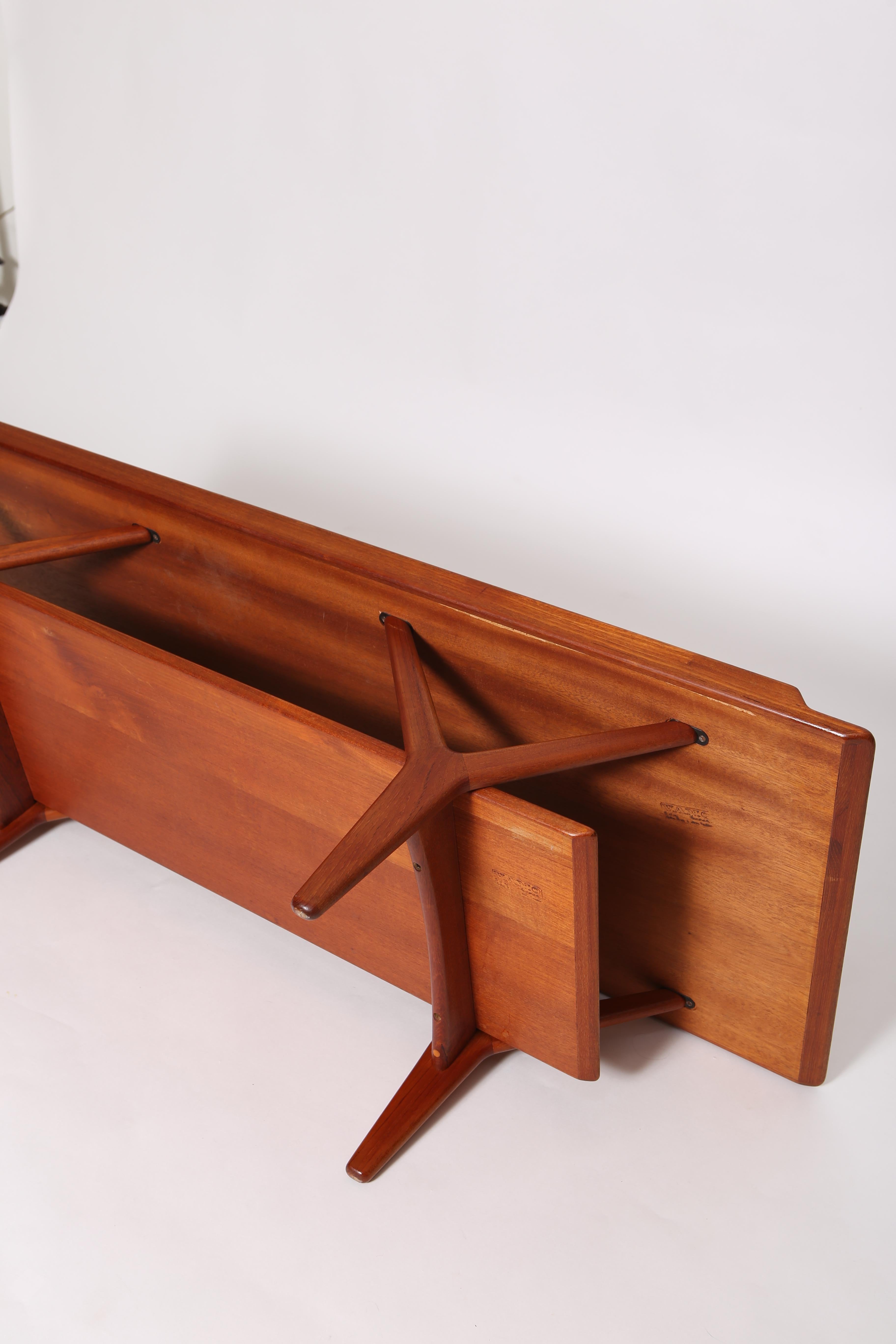 Arne Vodder teak coffee table for Vamo In Good Condition In Portland, OR