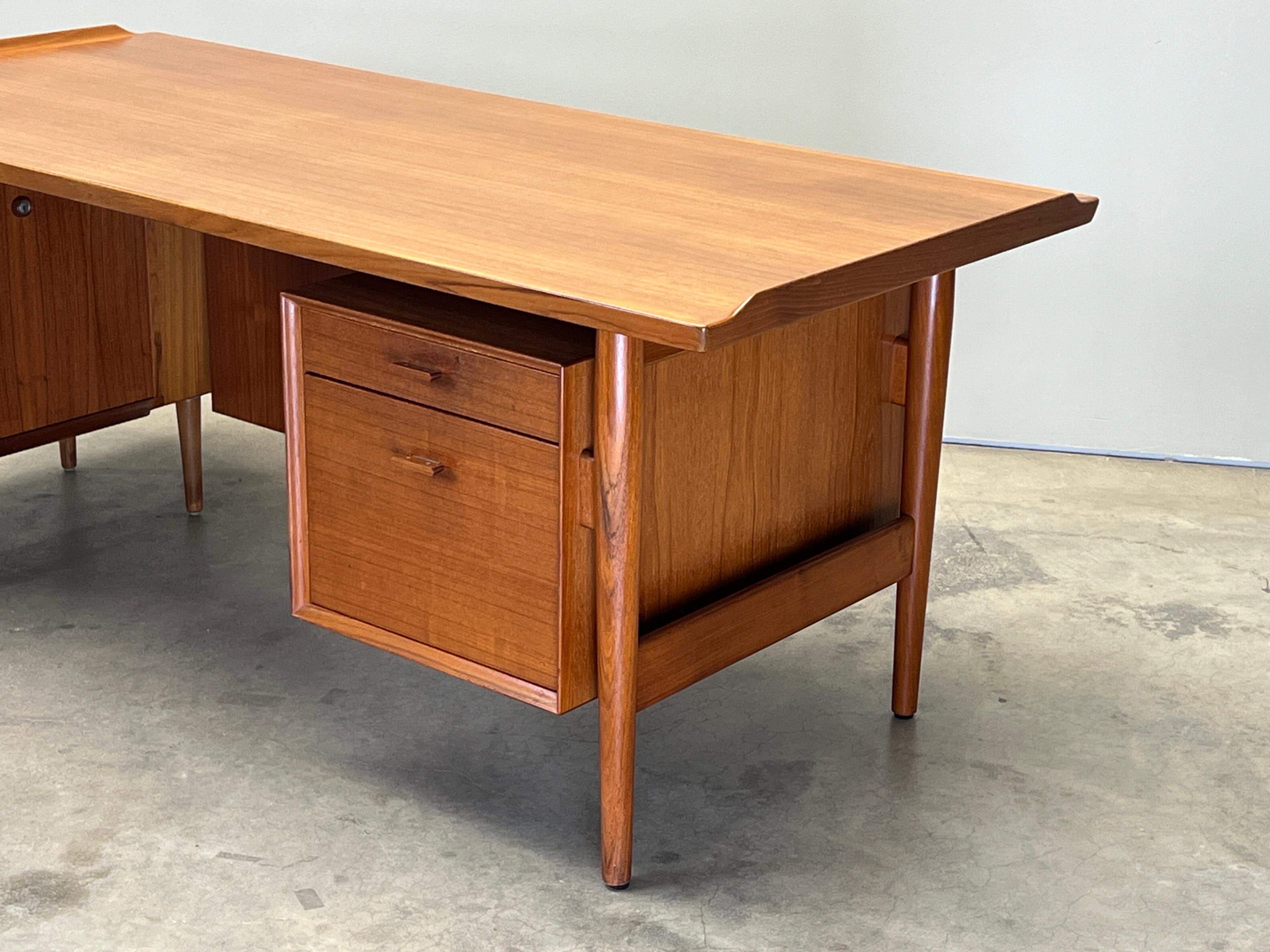 Scrivania in teak di Arne Vodder per Sibast in vendita 8