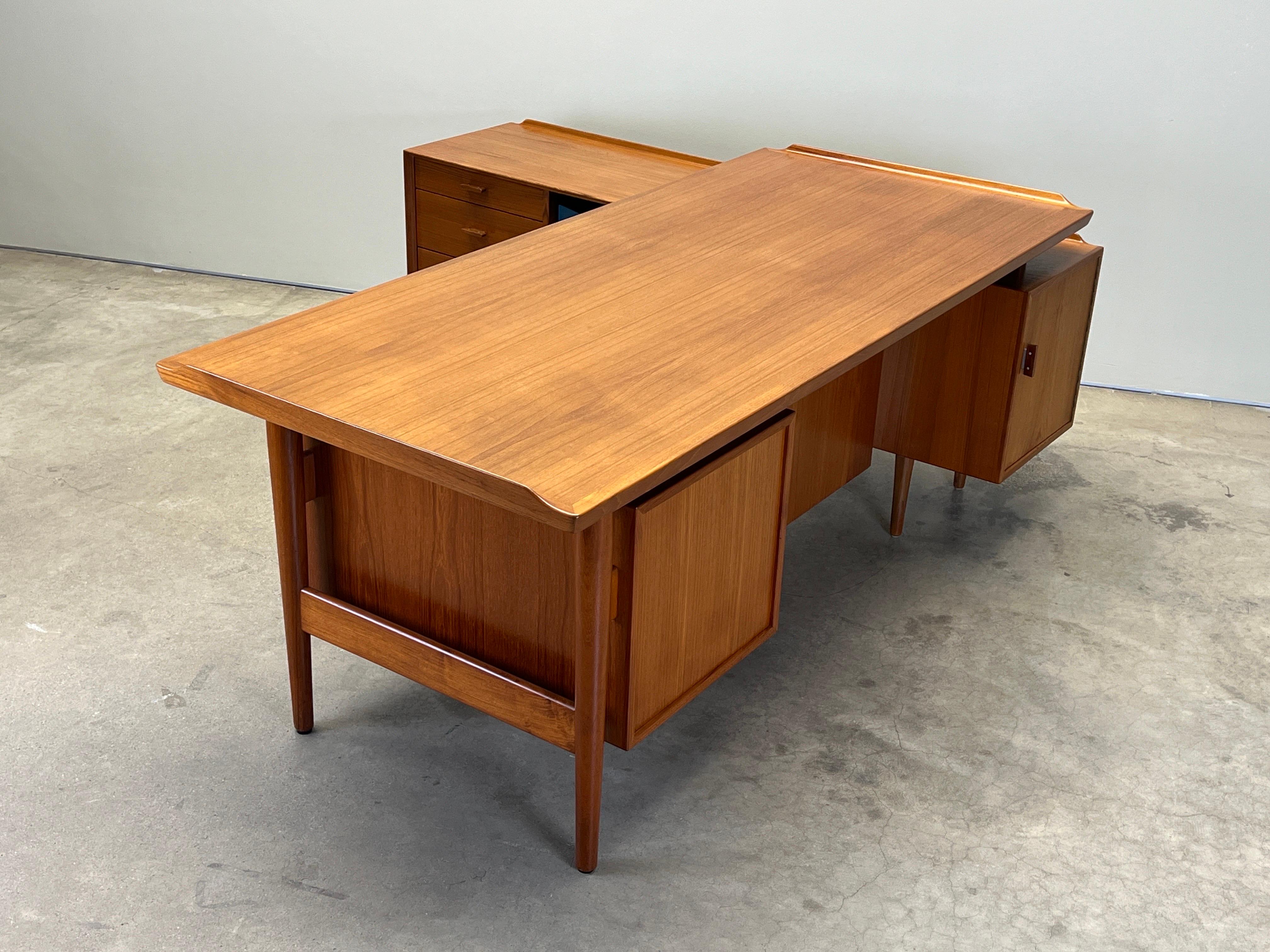 Scrivania in teak di Arne Vodder per Sibast in vendita 14