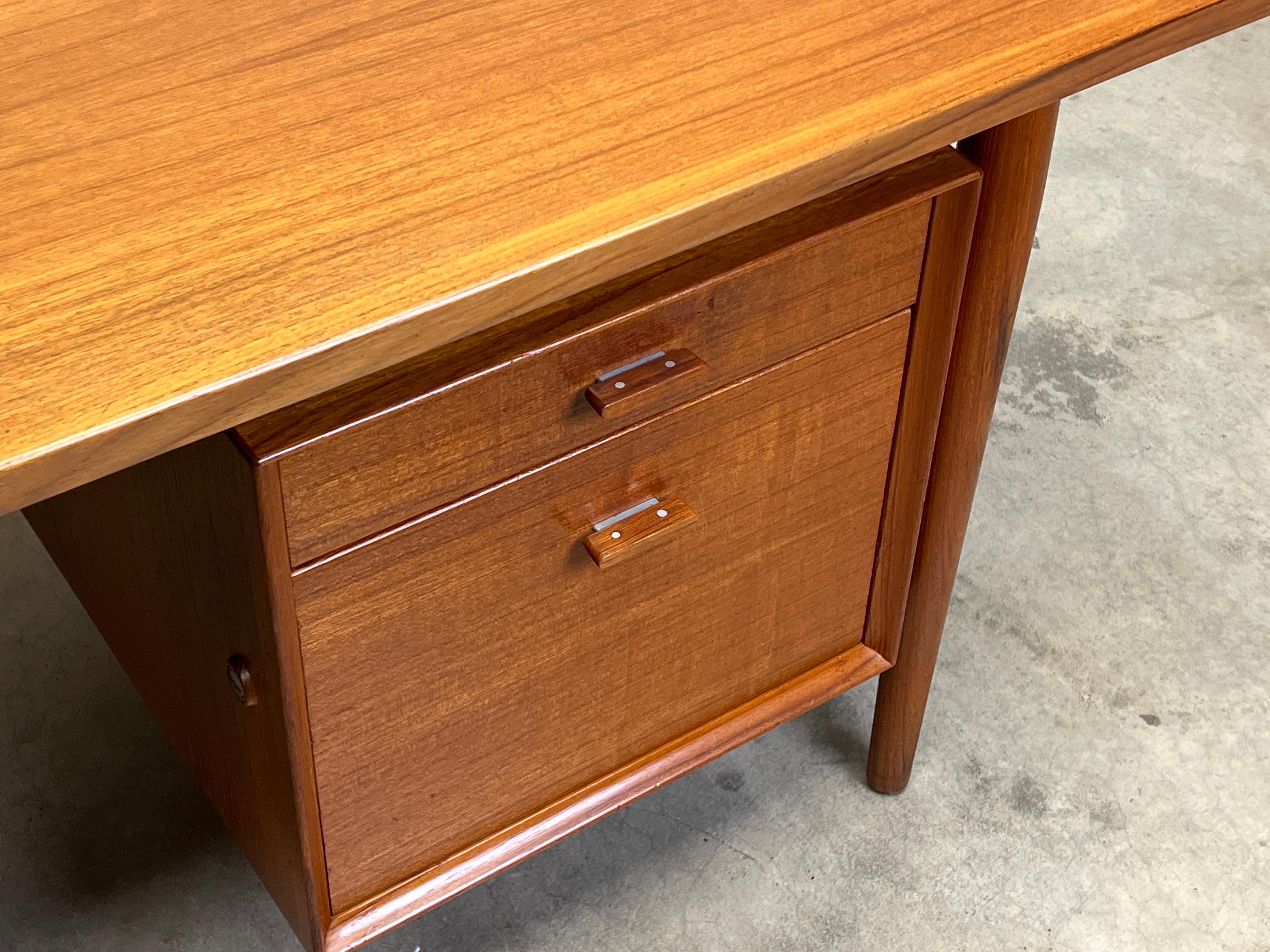 Scrivania in teak di Arne Vodder per Sibast in vendita 4