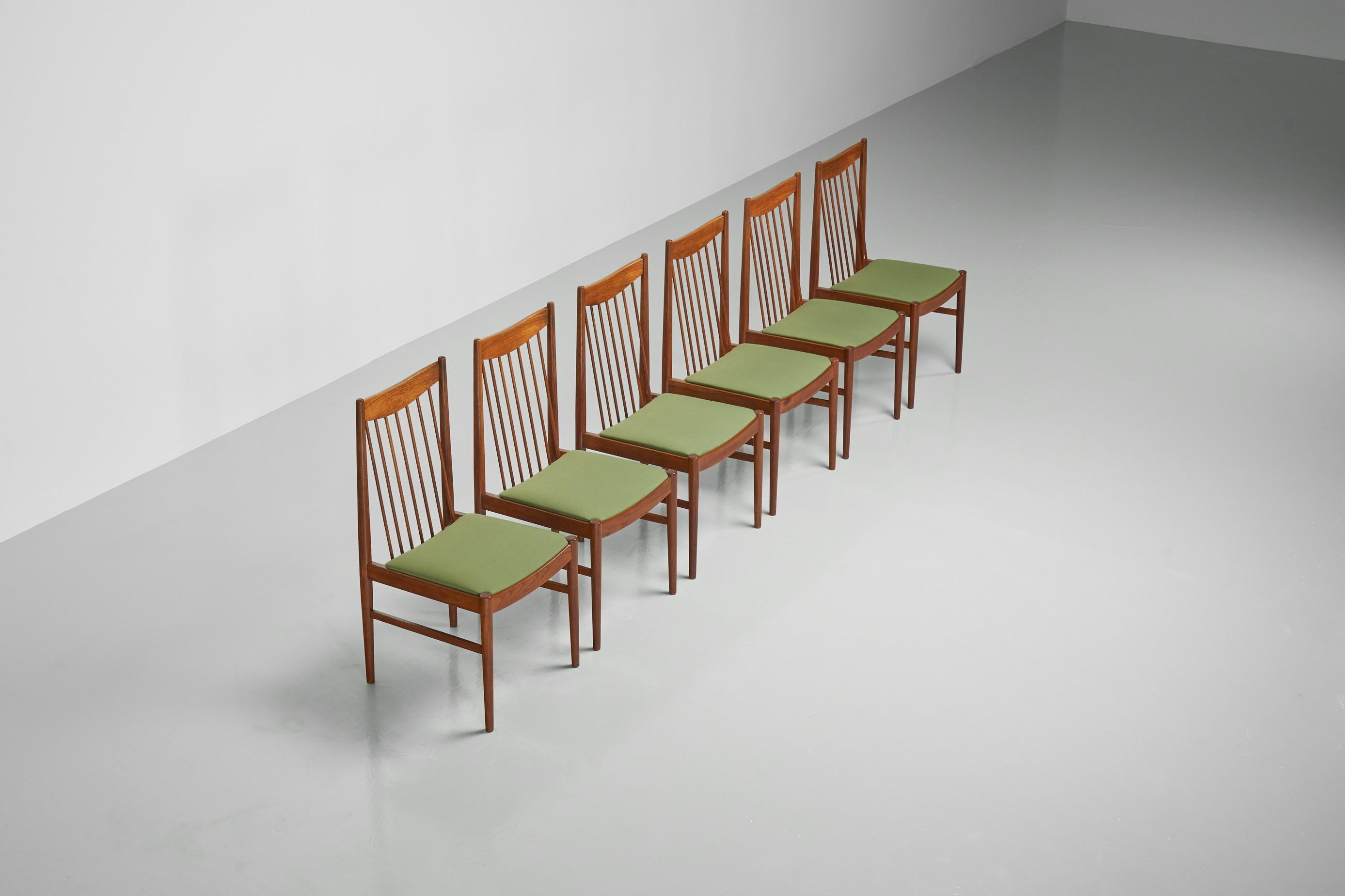 Arne Vodder Teak Dining Chairs Model 422 Denmark 1960 In Good Condition For Sale In Roosendaal, Noord Brabant