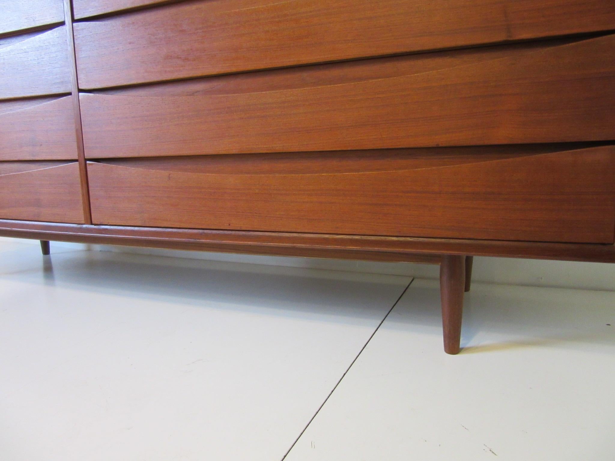 Arne Vodder Teak Dresser Chest for Sibast Denmark 2