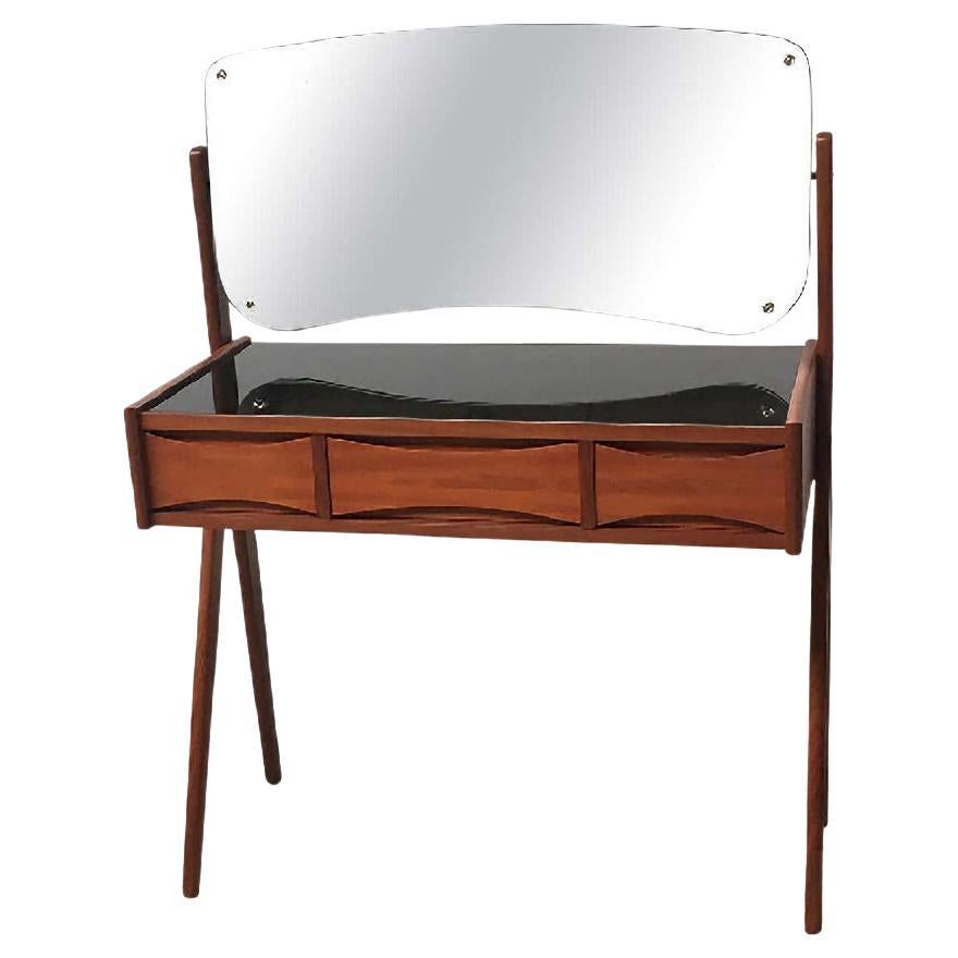 Arne Vodder Teak Dressing Table by Oelholm Moebelfabrik in Excellent Condition