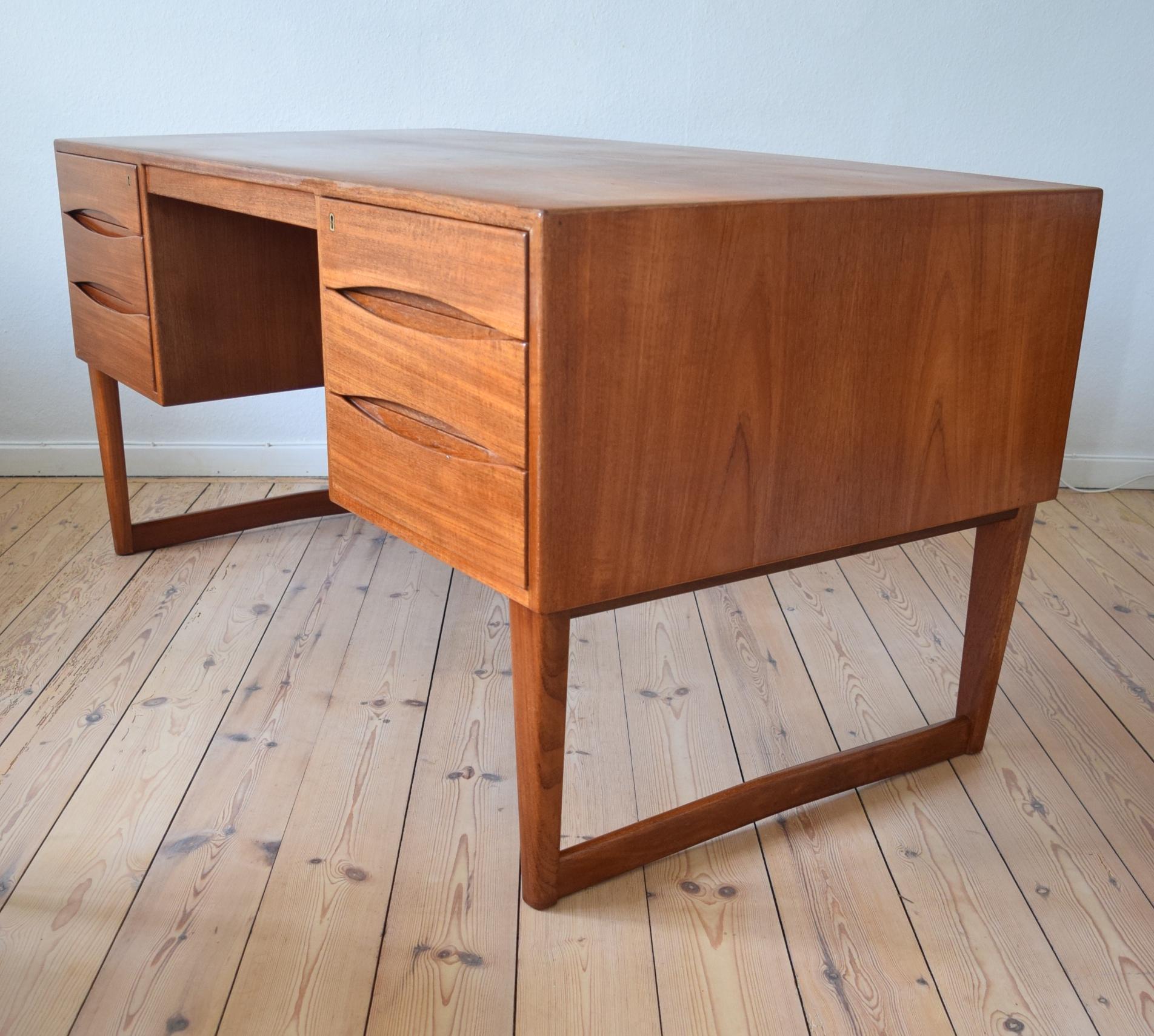 Mid-20th Century Arne Vodder Teak Executive Desk, 1960s, Denmark For Sale