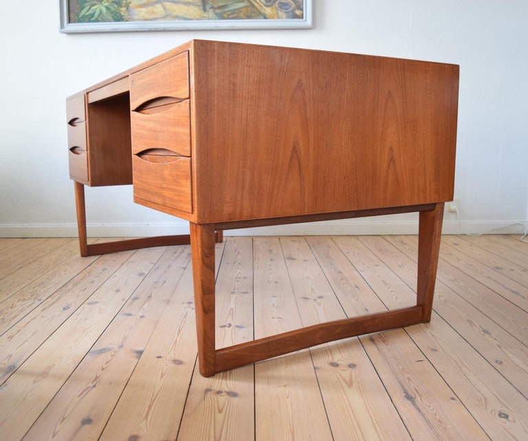 Arne Vodder Teak Executive Desk, 1960s, Denmark For Sale 1