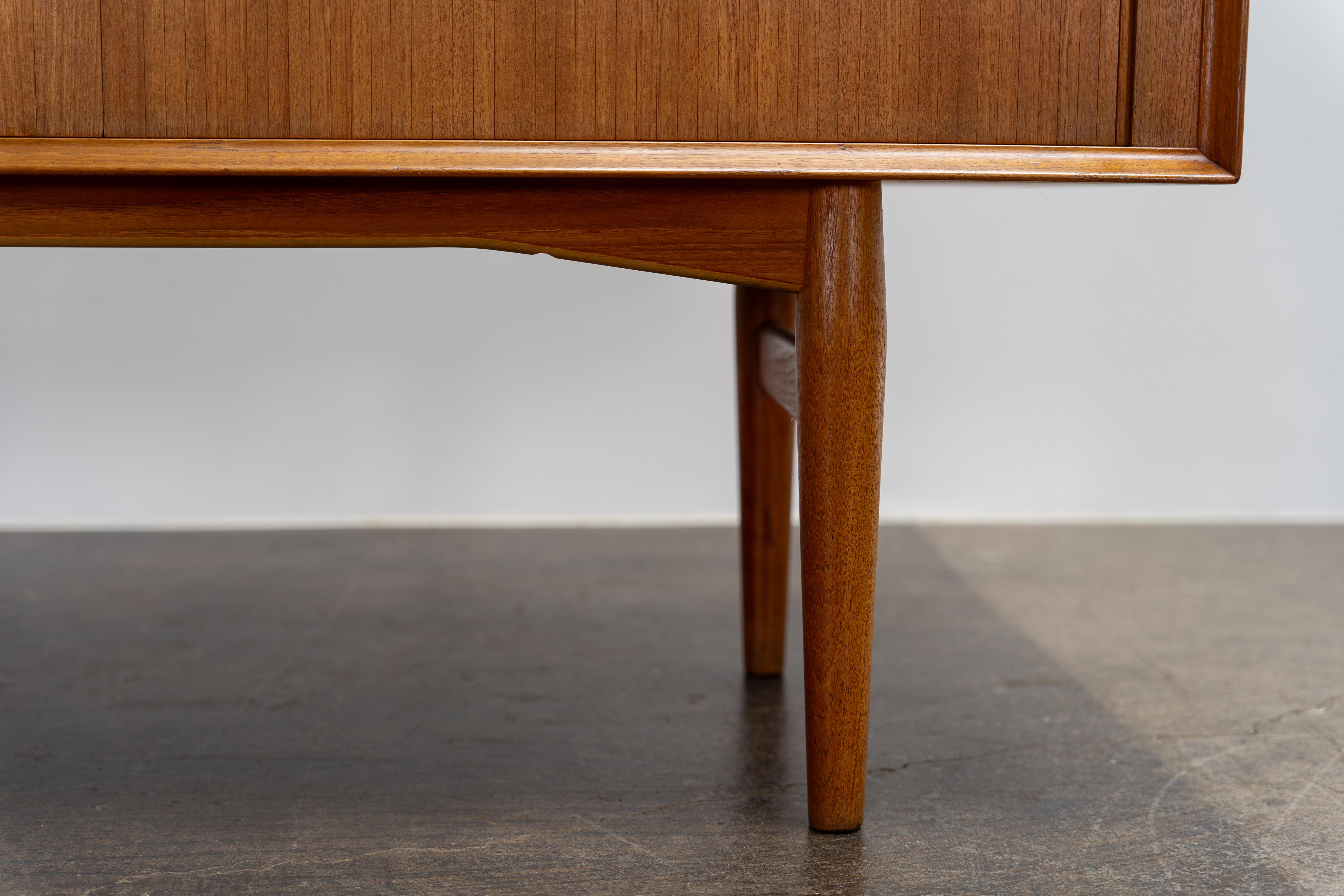 Arne Vodder - Credenza in teak OS 63 Sibast, Danimarca, anni '50 in vendita 4