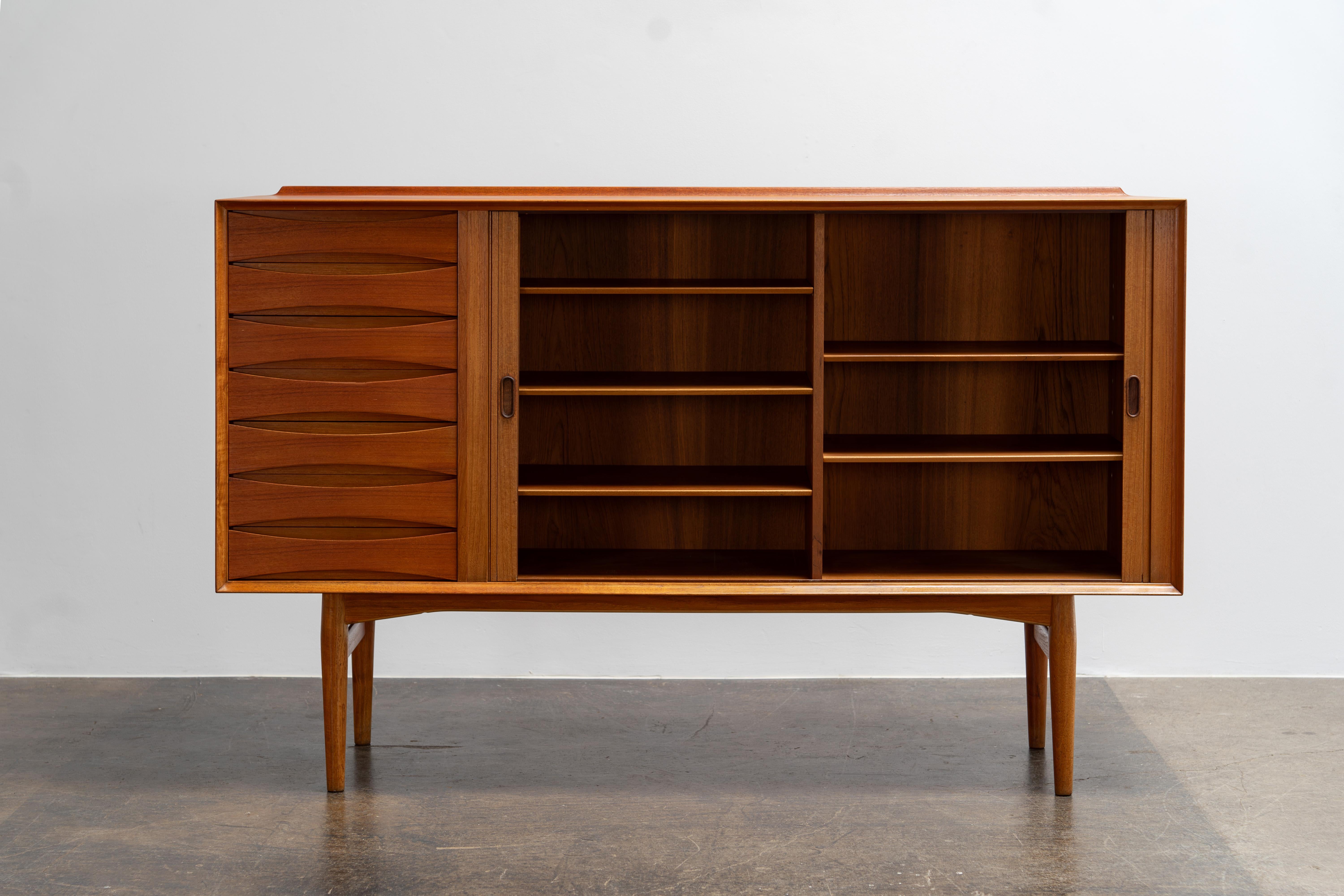 Arne Vodder - Credenza in teak OS 63 Sibast, Danimarca, anni '50 in vendita 5