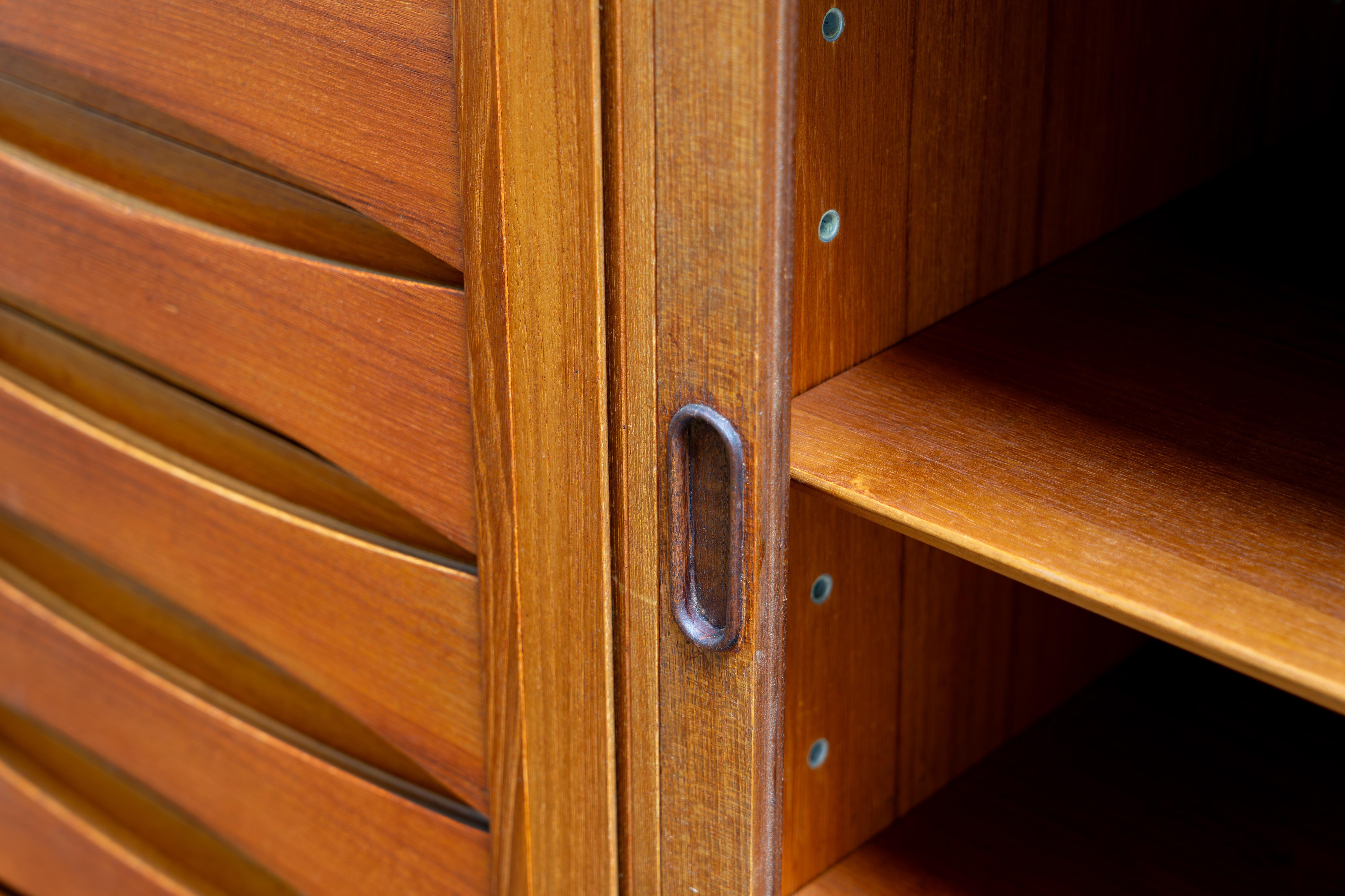 Arne Vodder - Credenza in teak OS 63 Sibast, Danimarca, anni '50 in vendita 6