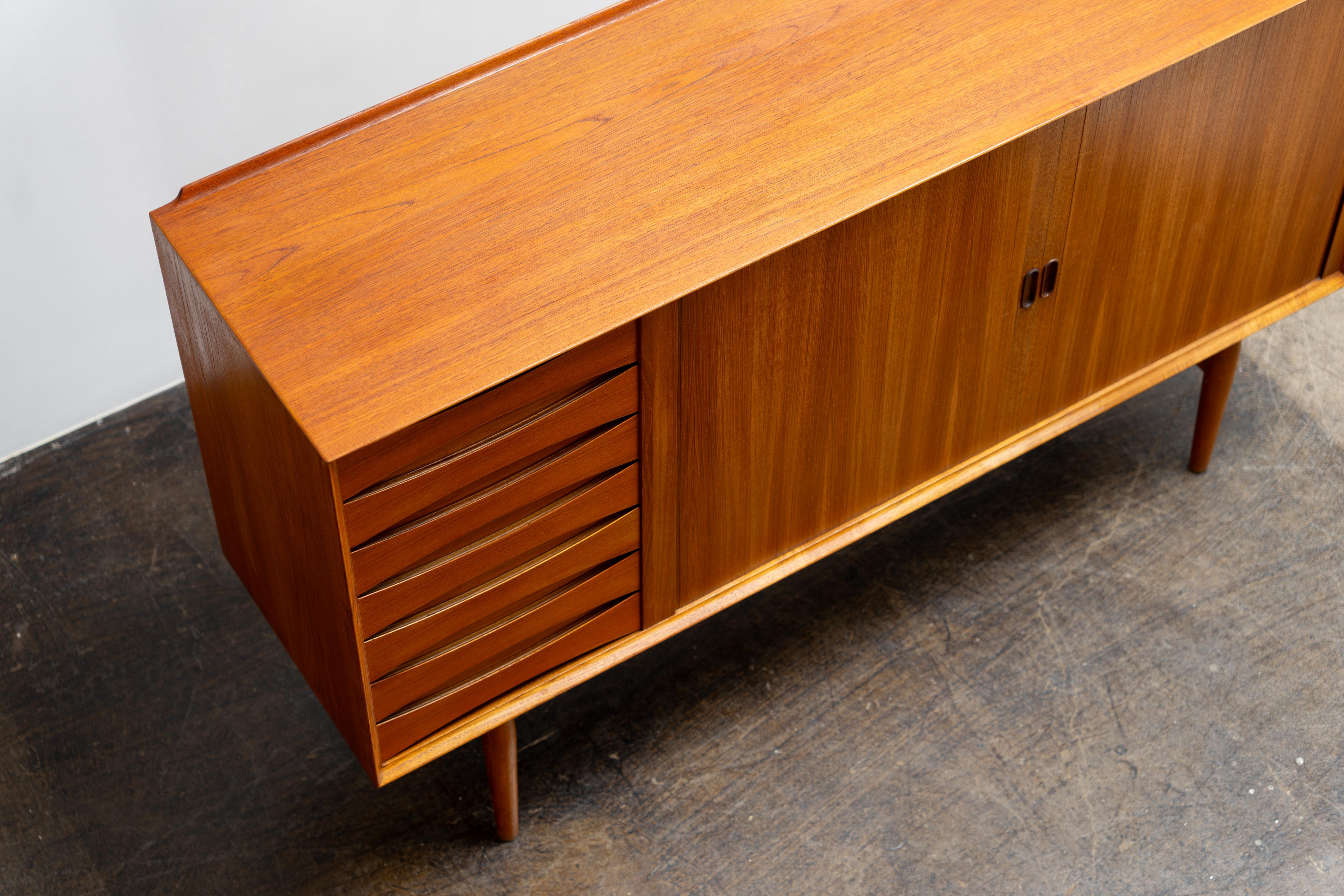 Arne Vodder - Credenza in teak OS 63 Sibast, Danimarca, anni '50 in vendita 2