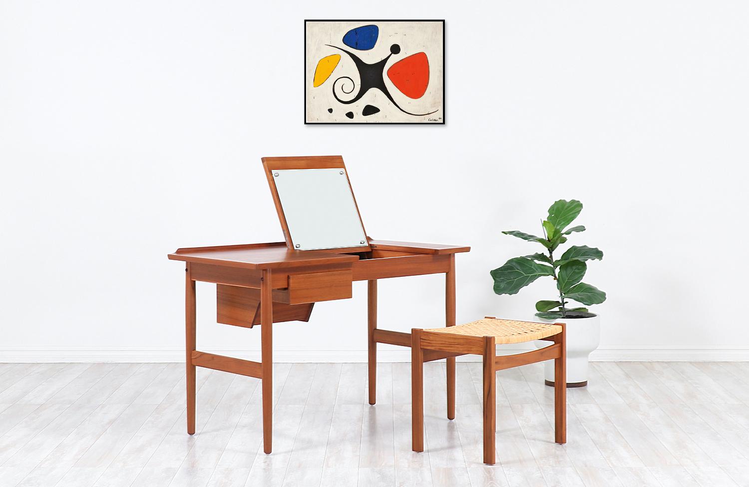 Mid-Century Modern Arne Vodder Teak Wood Vanity / Writing Desk for Sibast Møbler