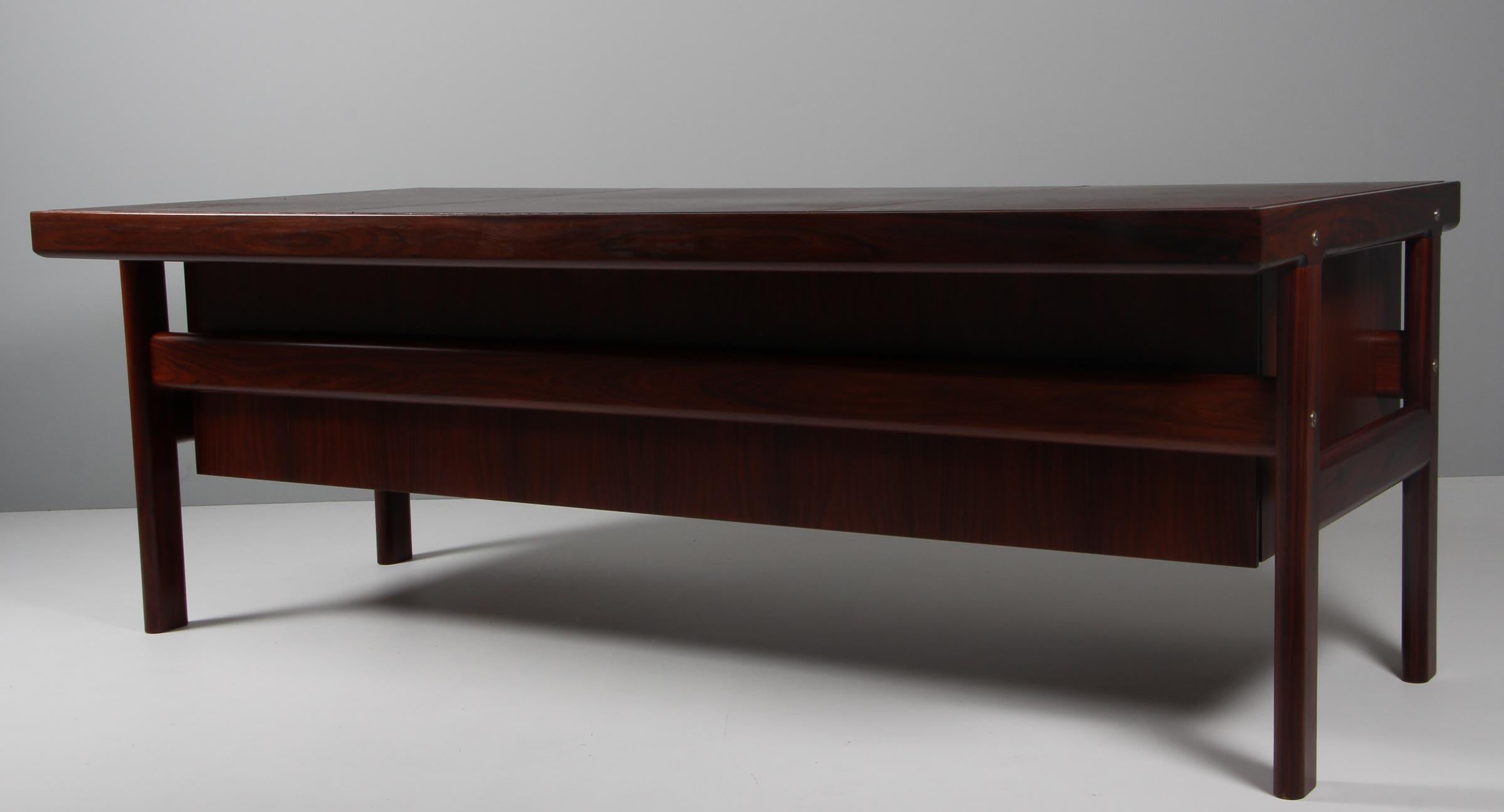 Arne Vodder Writing Desk in Rosewood and Leather, 1960s 2