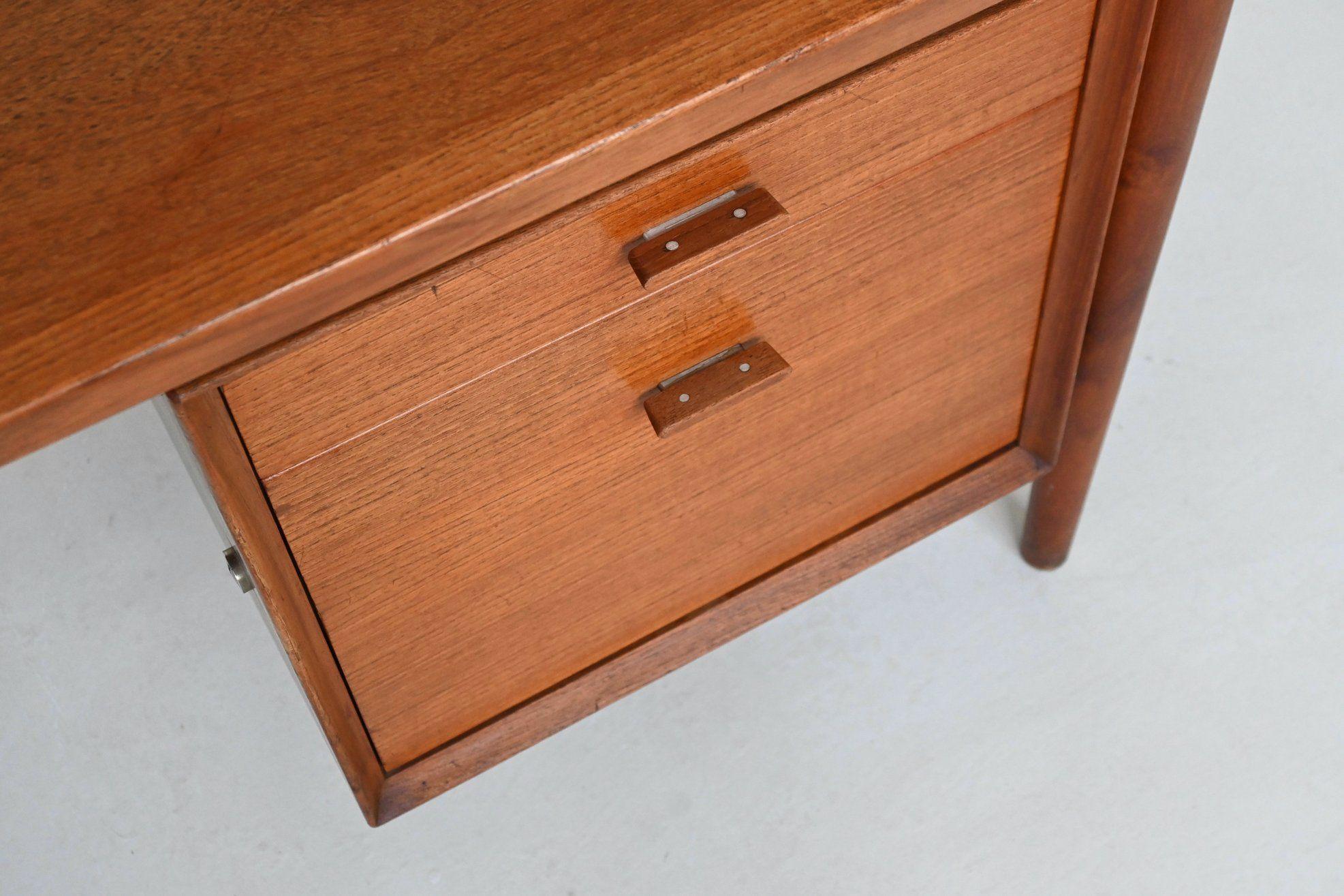 Arne Vodder Schreibtisch Modell 207 in Teakholz Sibast Dänemark 1960 im Angebot 7