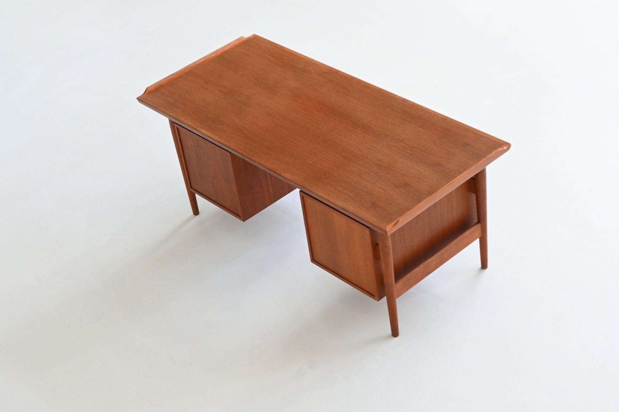 Arne Vodder Schreibtisch Modell 207 in Teakholz Sibast Dänemark 1960 im Angebot 13