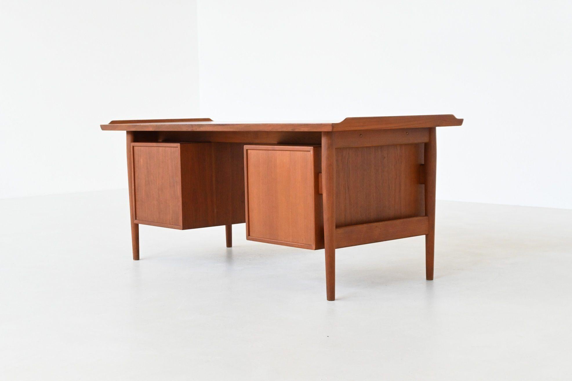 Arne Vodder Schreibtisch Modell 207 in Teakholz Sibast Dänemark 1960 (Dänisch) im Angebot