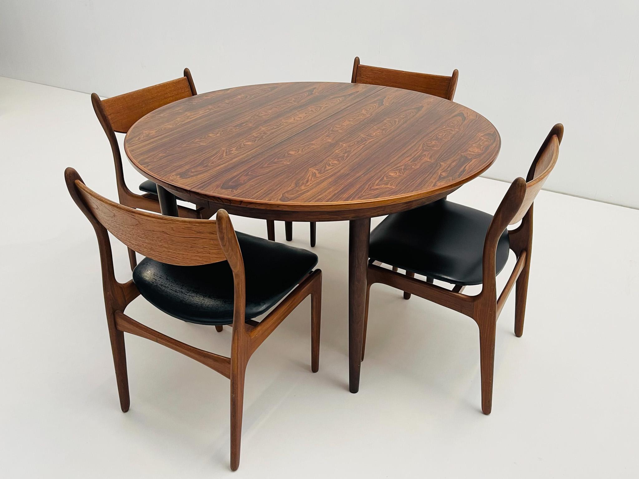 Arne Volder for Sibast -  Extendable Dining Table In Good Condition For Sale In Brussels, BE