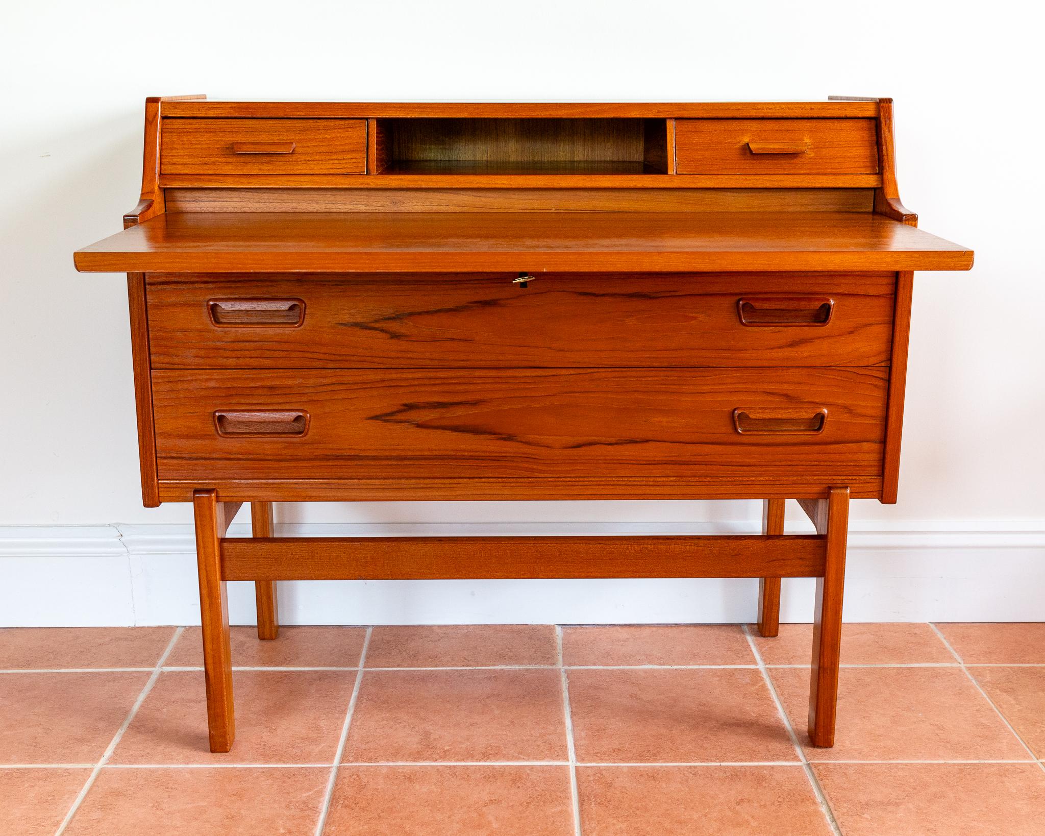 Arne Wahl Iversen Bureau Desk Danish Mid Century Teak 1960s MCM Scandinavian For Sale 9