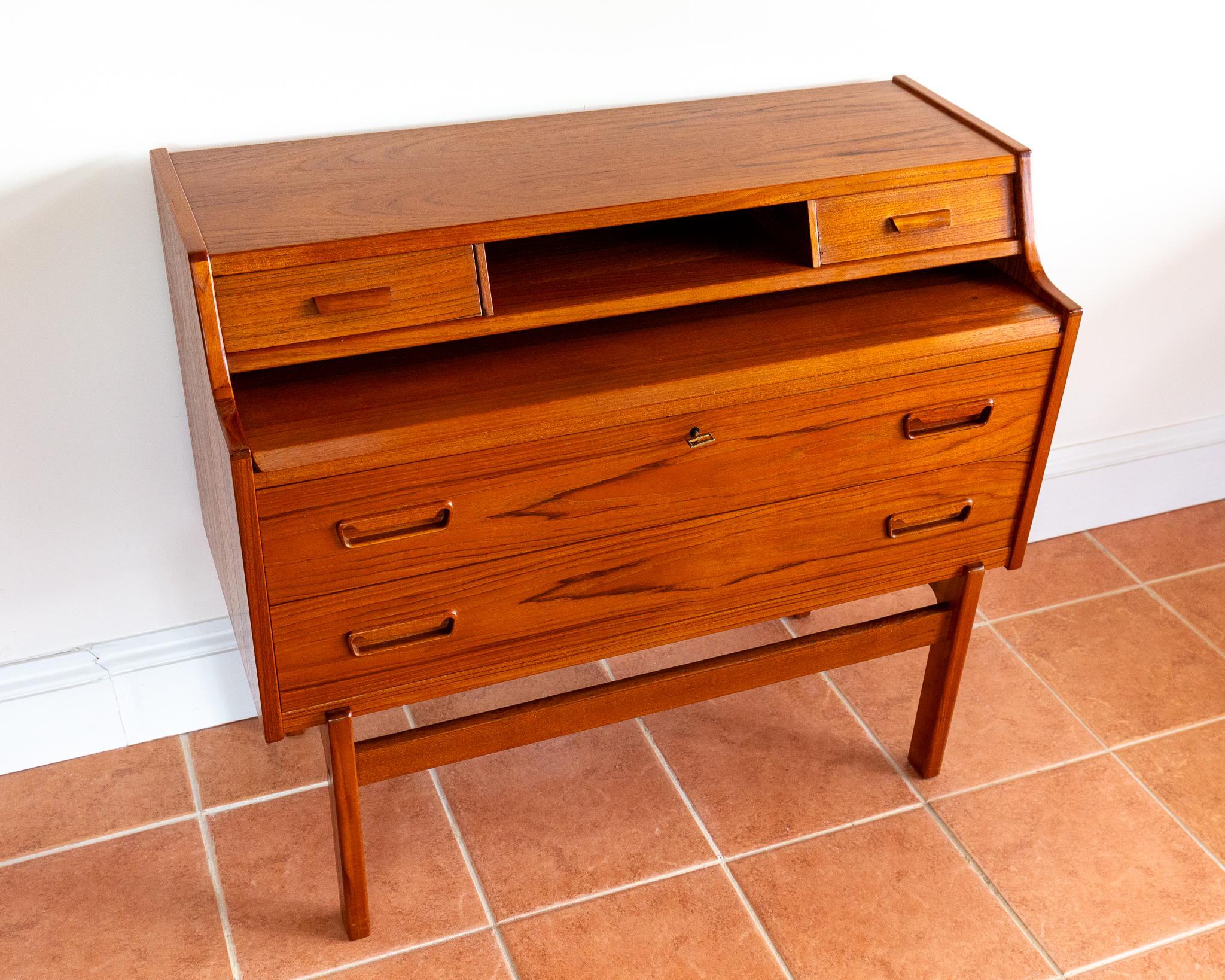 Arne Wahl Iversen Bureau Desk Danish Mid Century Teak 1960s MCM Scandinavian For Sale 1