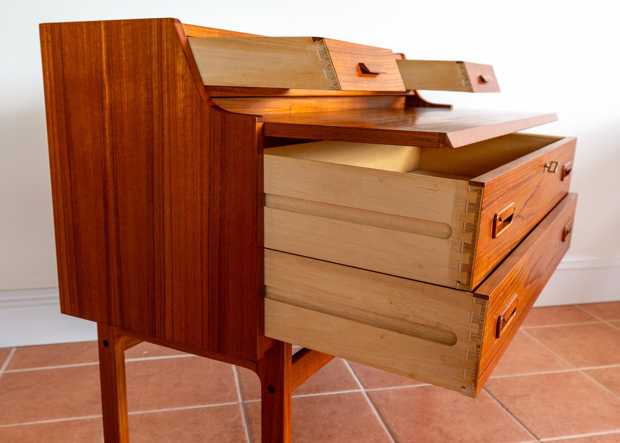 Arne Wahl Iversen Bureau Desk Danish Mid Century Teak 1960s MCM Scandinavian For Sale 2