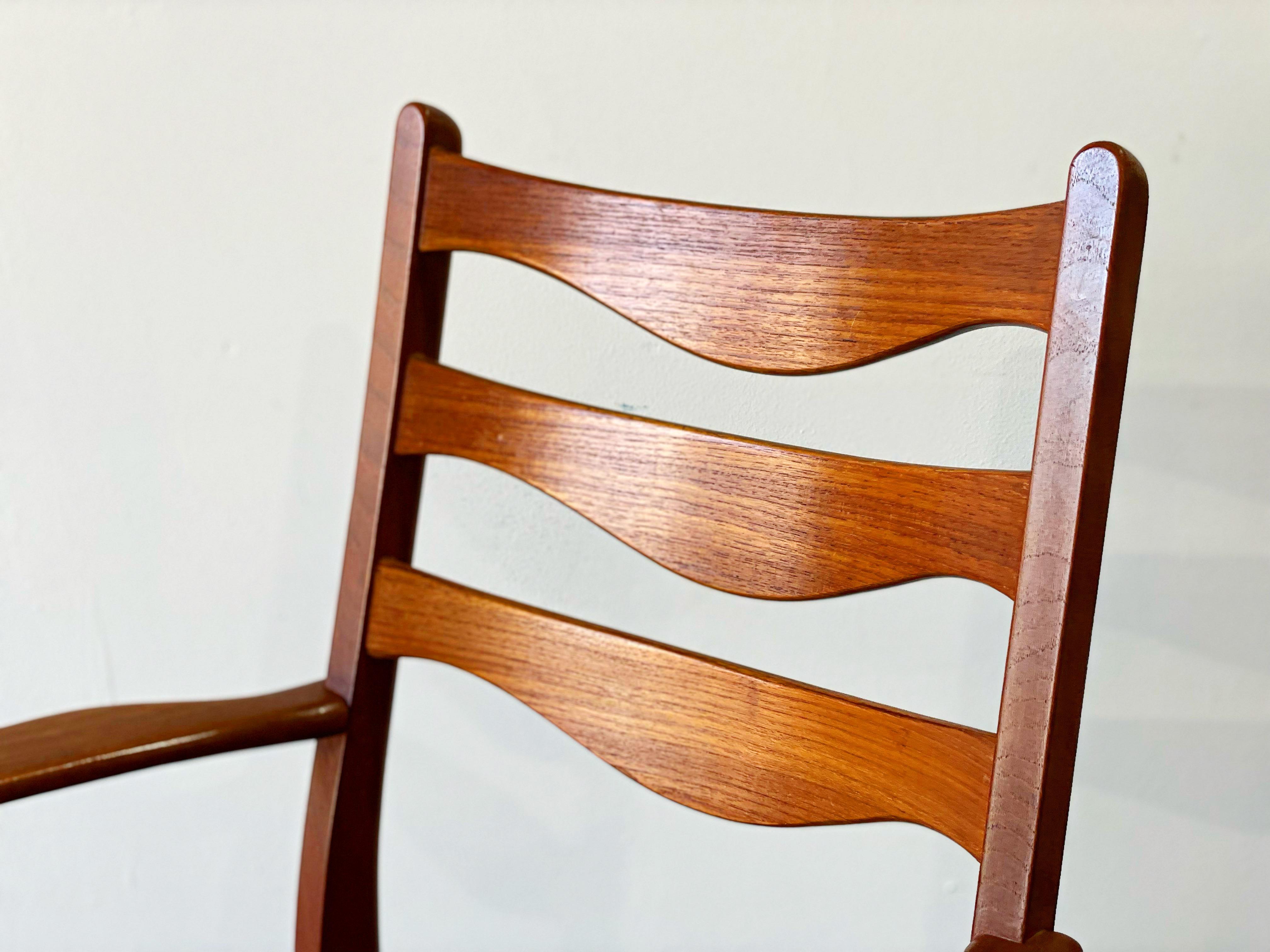 Arne Wahl Iversen Dining Chairs in Teak, Set of 8, Midcentury Danish Modern In Good Condition In Decatur, GA