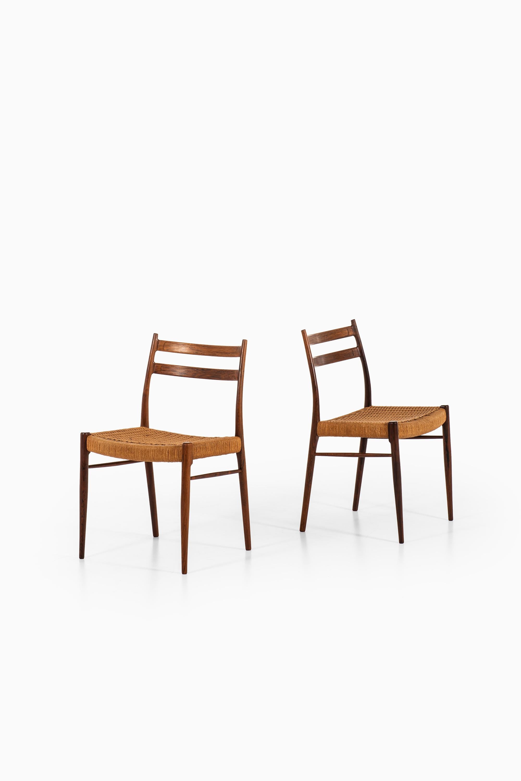 Rare set of 6 dining chairs model GS-70 designed by Arne Wahl Iversen. Produced by Glyngøre Stolefabrik in Denmark.