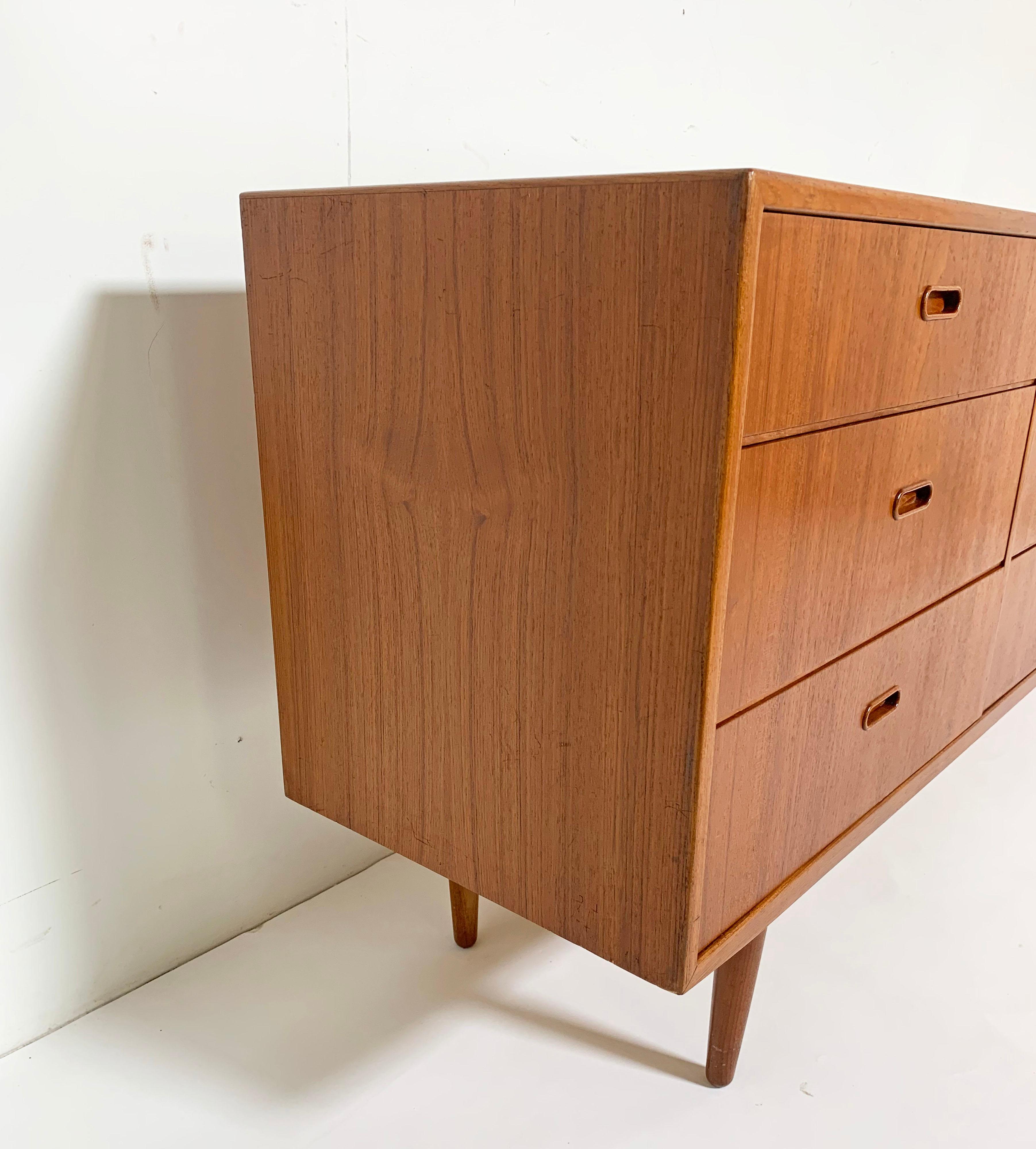 Arne Wahl Iversen for Falster Danish Teak Nine-Drawer Dresser, circa 1960s 5