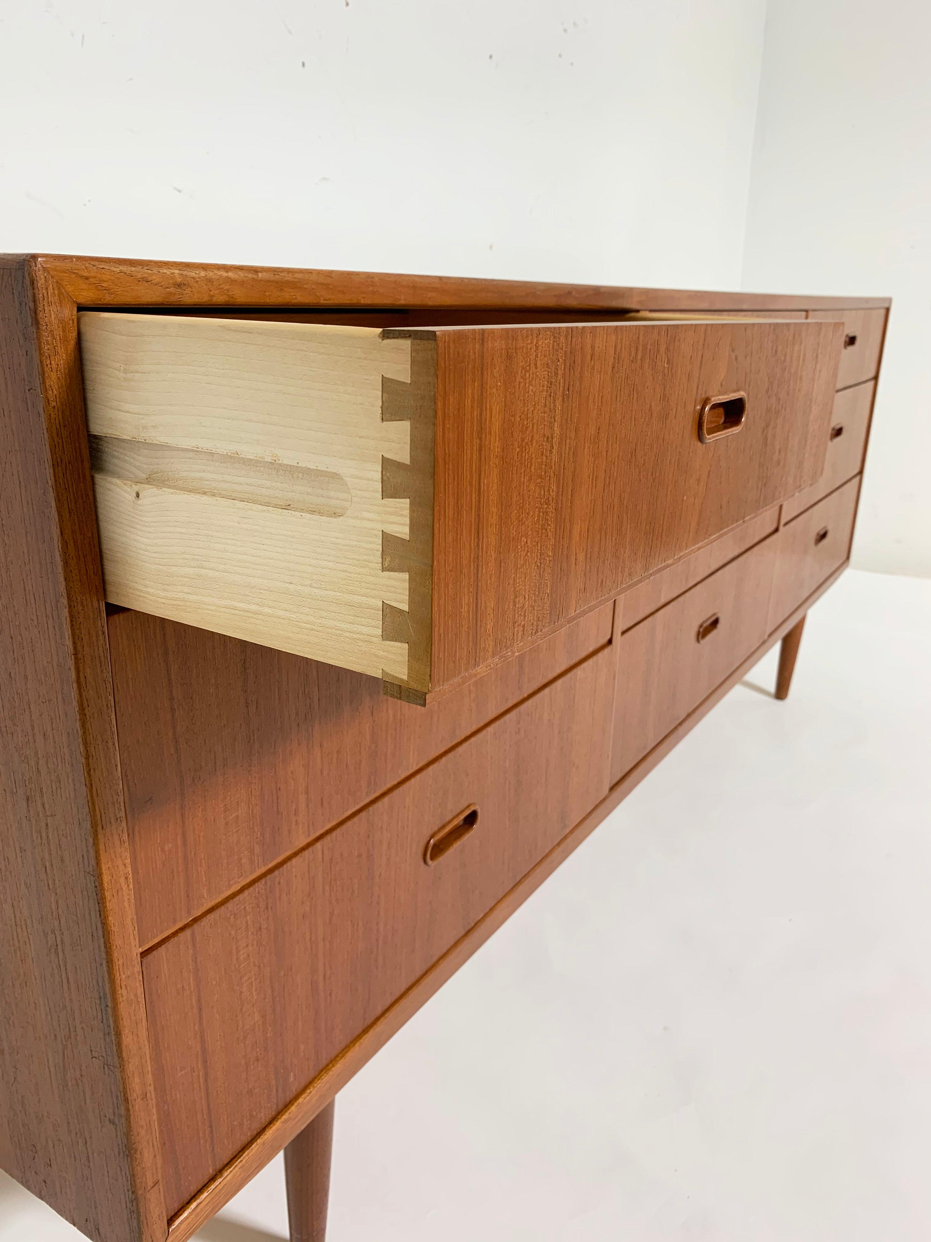 Arne Wahl Iversen for Falster Danish Teak Nine-Drawer Dresser, circa 1960s 7