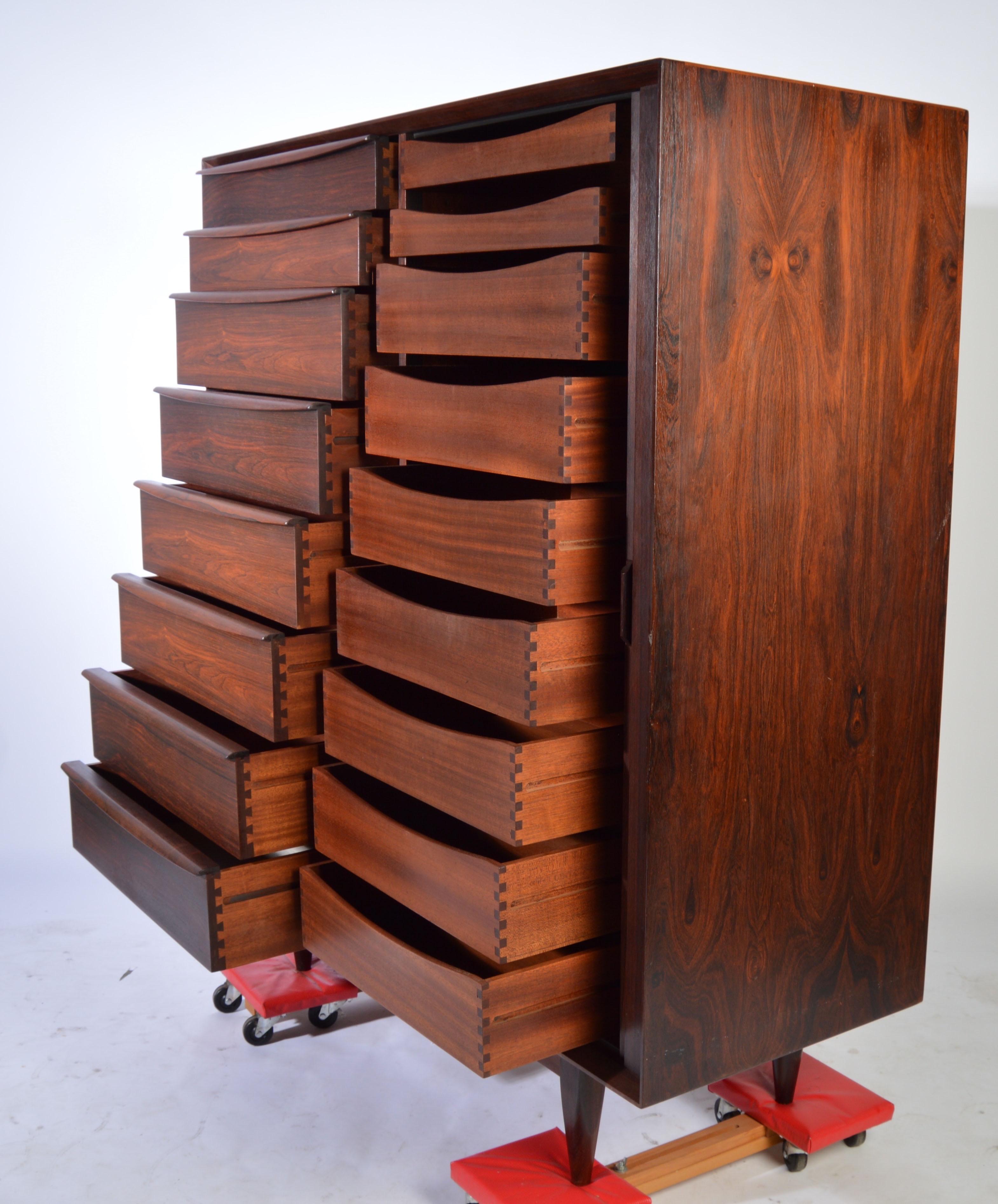 Svend Madsen for Falster Rosewood Chest of Drawers In Good Condition In Southampton, NJ