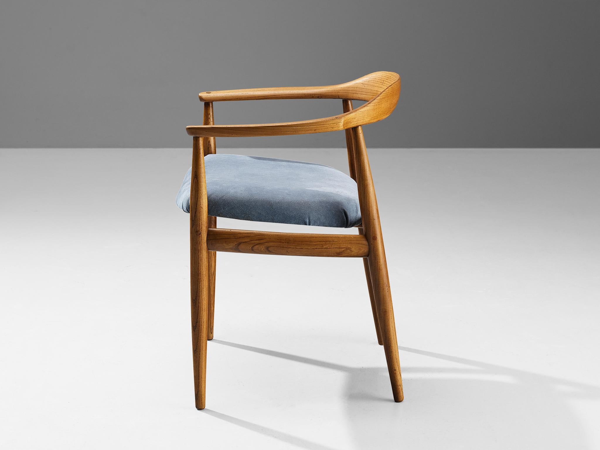 Ultrasuede Fauteuil en orme et tissu bleu Arne Wahl Iversen pour Niels E. Eilersen