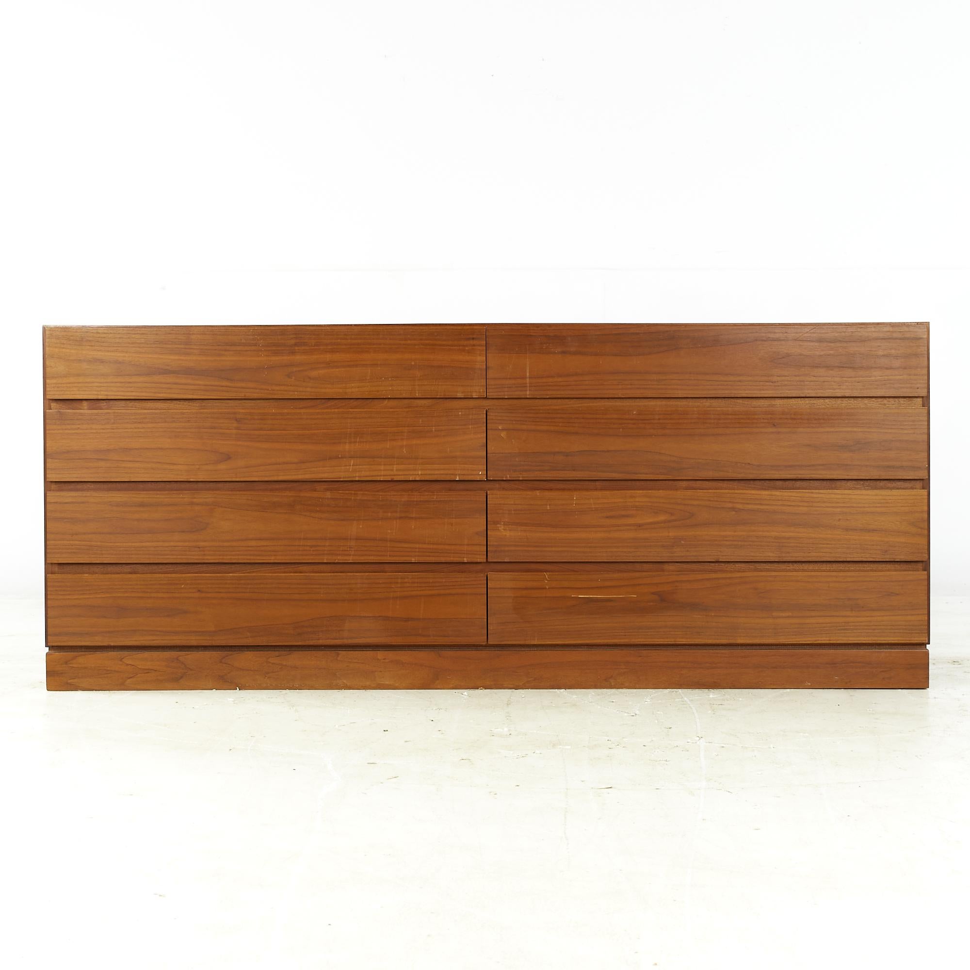 Arne Wahl Iversen for Vinde Mobelfabrik midcentury teak lowboy dresser.

This lowboy dresser measures: 71.5 wide x 17.75 deep x 29.75 inches high

All pieces of furniture can be had in what we call restored vintage condition. That means the