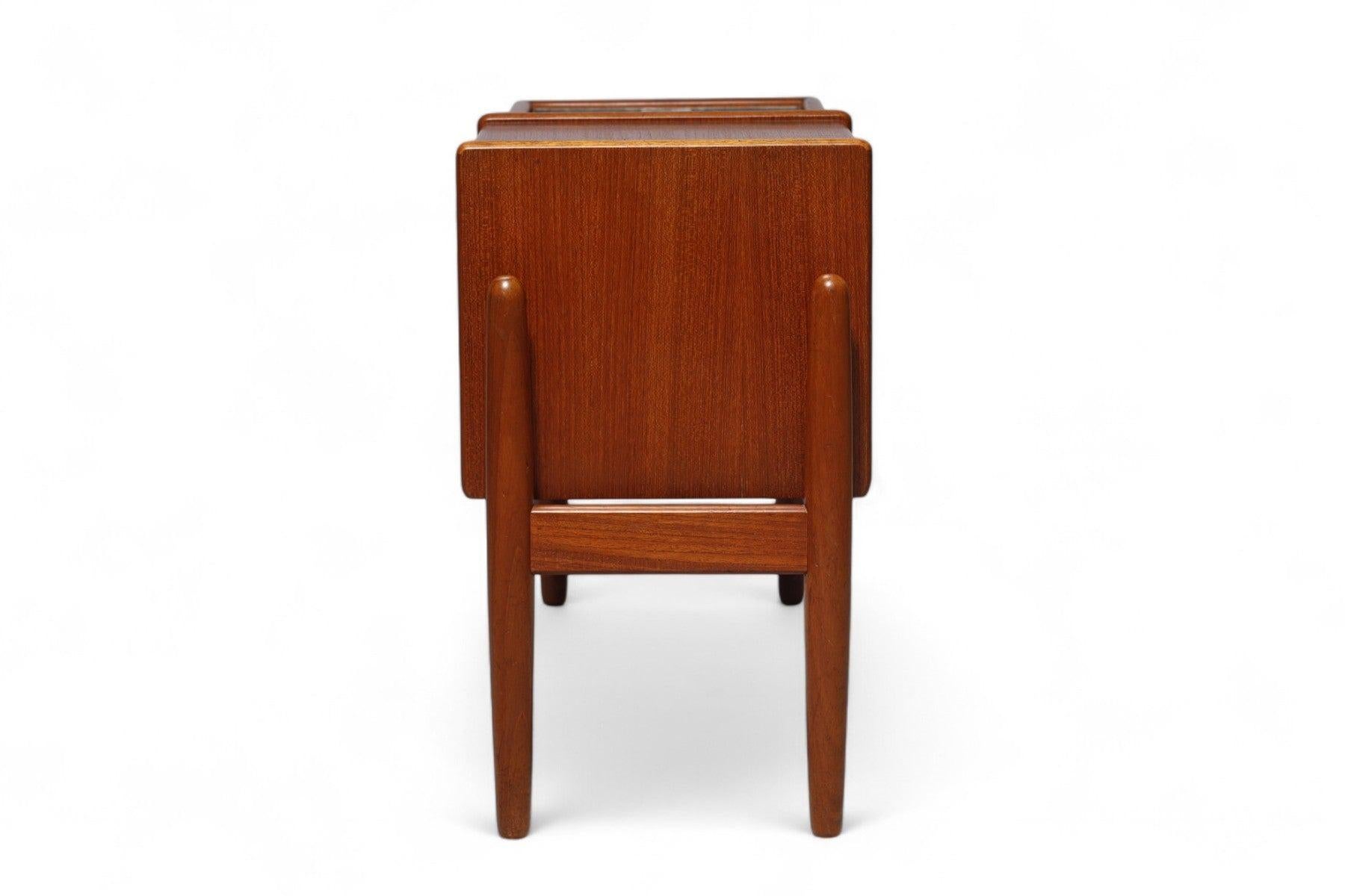 Danese Arne Wahl Iversen Modello 36 Fioriera / Cassapanca da corridoio in teak in vendita