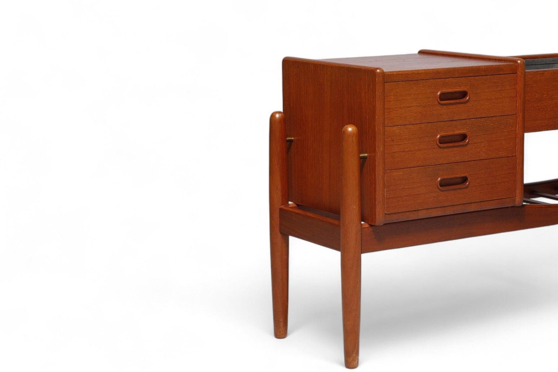 Teak Arne Wahl Iversen Modello 36 Fioriera / Cassapanca da corridoio in teak in vendita