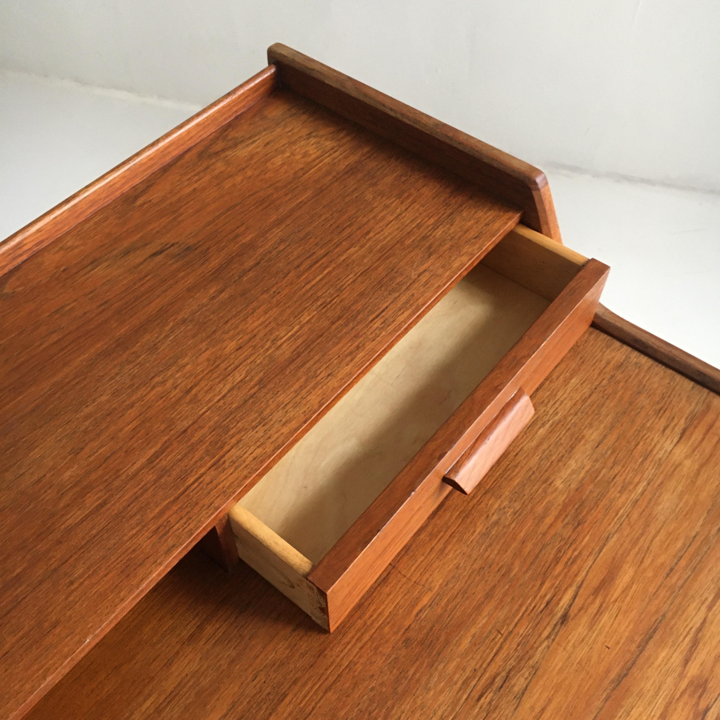 Mid-20th Century Arne Wahl Iversen Model 64 Teak Desk, Denmark, 1960 For Sale