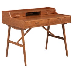 Arne Wahl Iversen Model-64 Writing Desk for Vinde Møbelfabrik