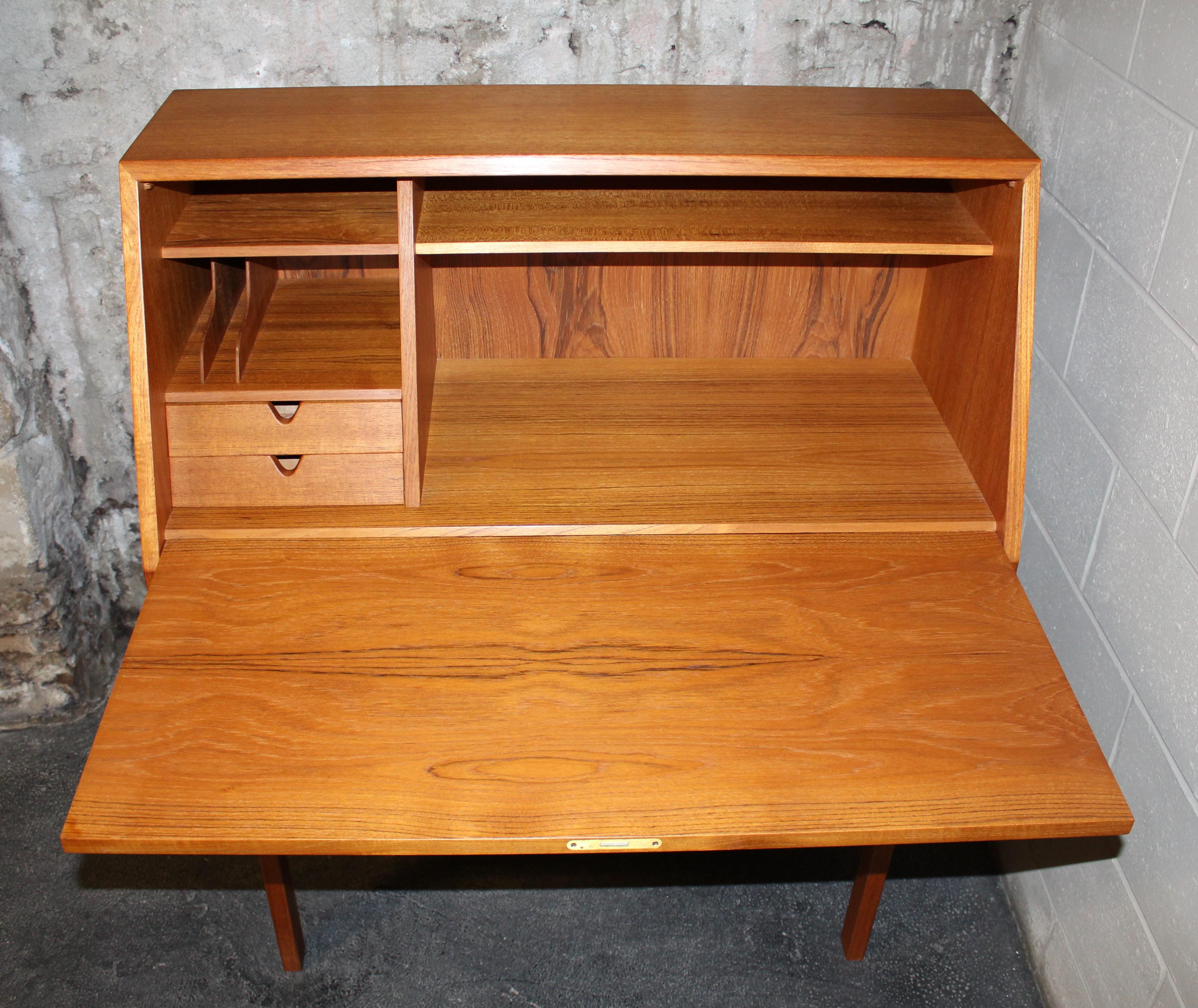 Arne Wahl Iversen Model 68 Teak Cabinet Desk 1